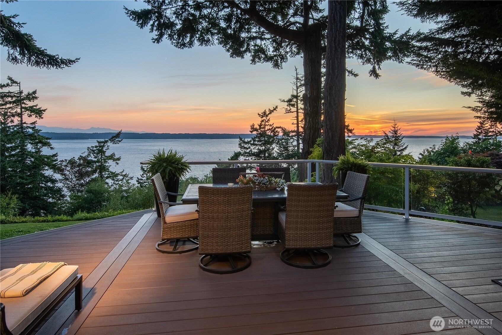 Camano Island, Washington, 98282, United States, 2 Bedrooms Bedrooms, ,2 BathroomsBathrooms,Residential,Active,1902927