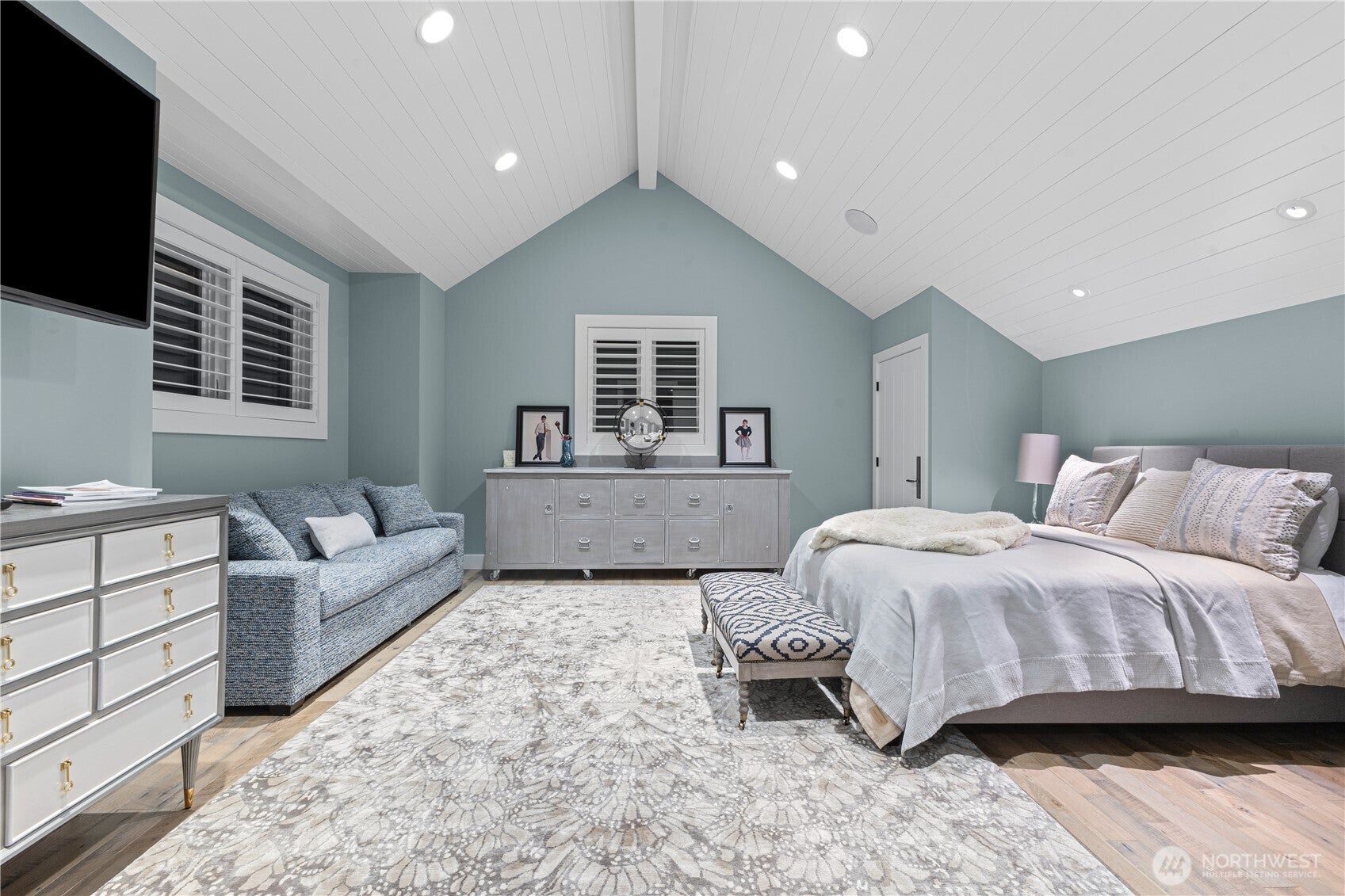 Yelm, Washington, 98597, United States, 5 Bedrooms Bedrooms, ,7 BathroomsBathrooms,Residential,Active,1909895