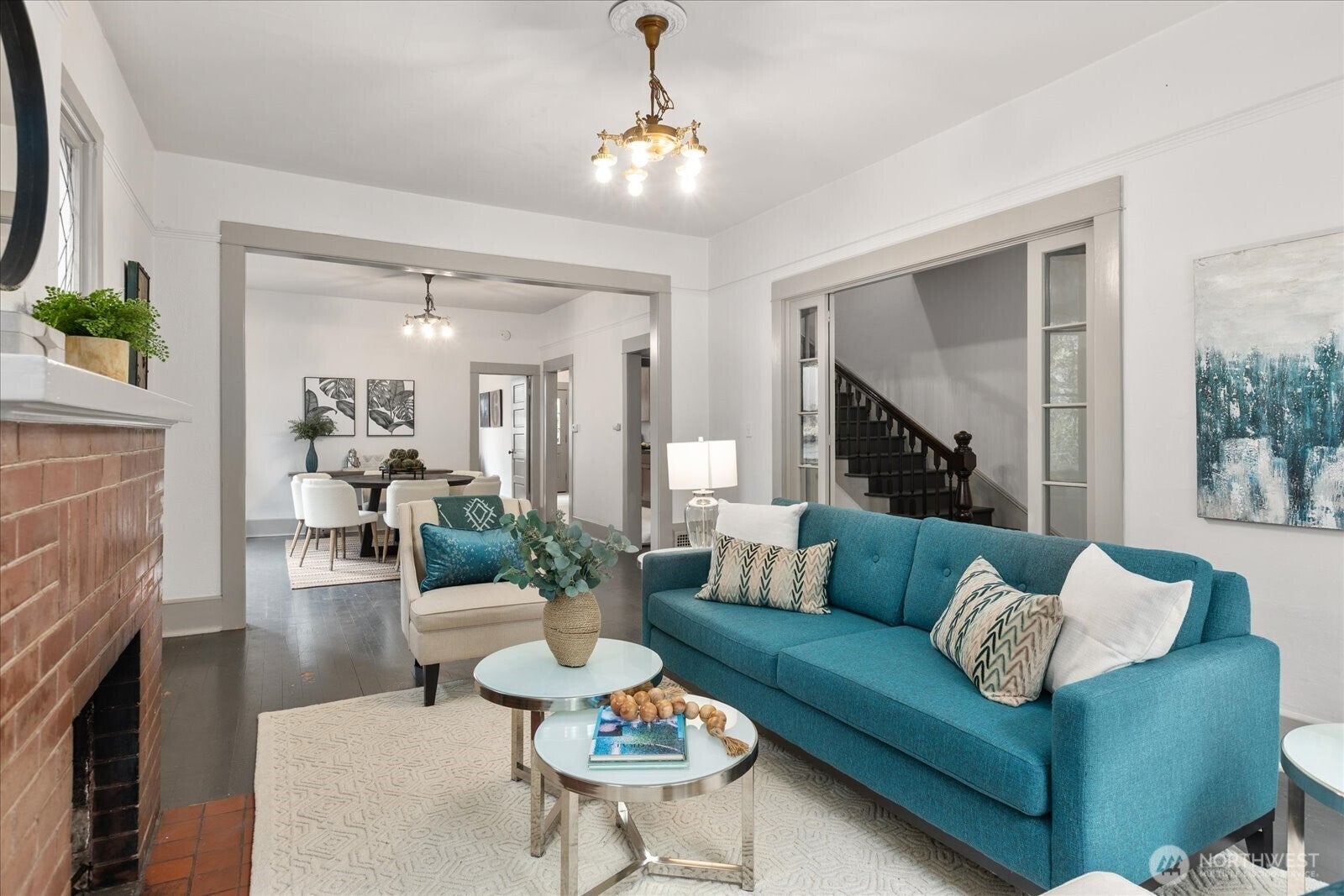 Seattle, Washington, 98102, United States, 4 Bedrooms Bedrooms, ,2 BathroomsBathrooms,Residential,Active,1905356