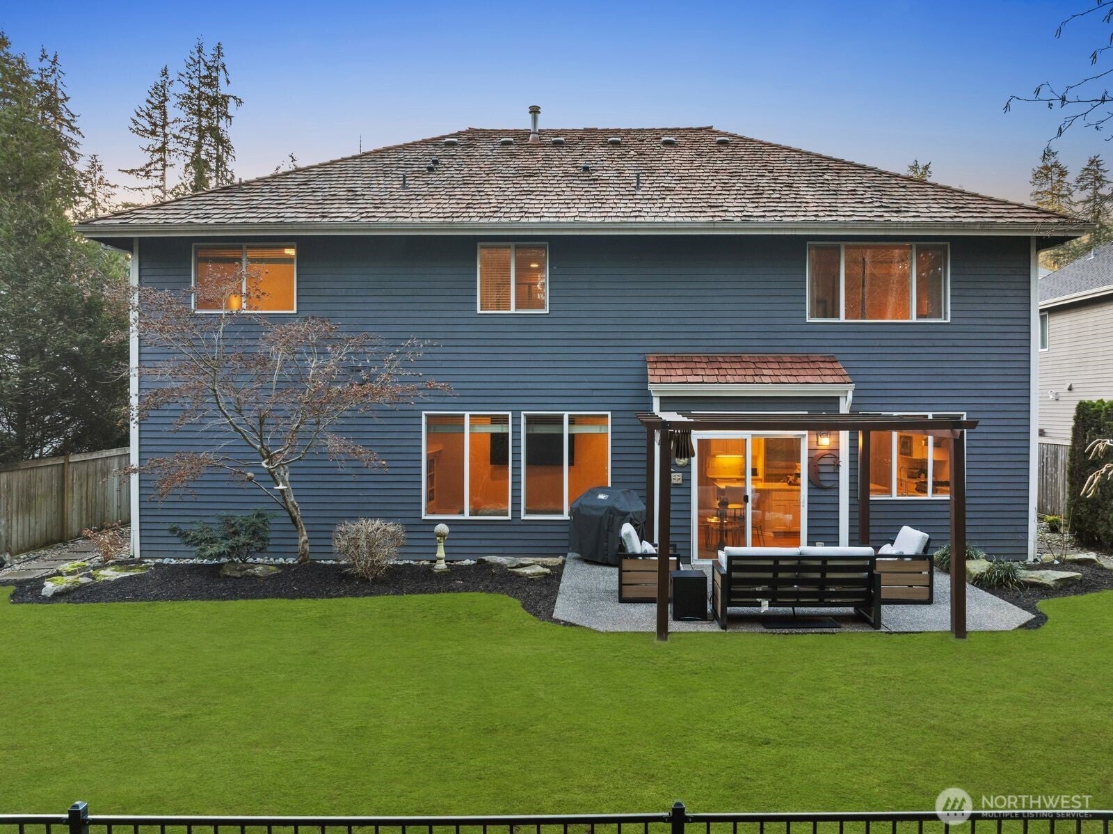 Mill Creek, Washington, 98012, United States, 4 Bedrooms Bedrooms, ,4 BathroomsBathrooms,Residential,Active,2017884