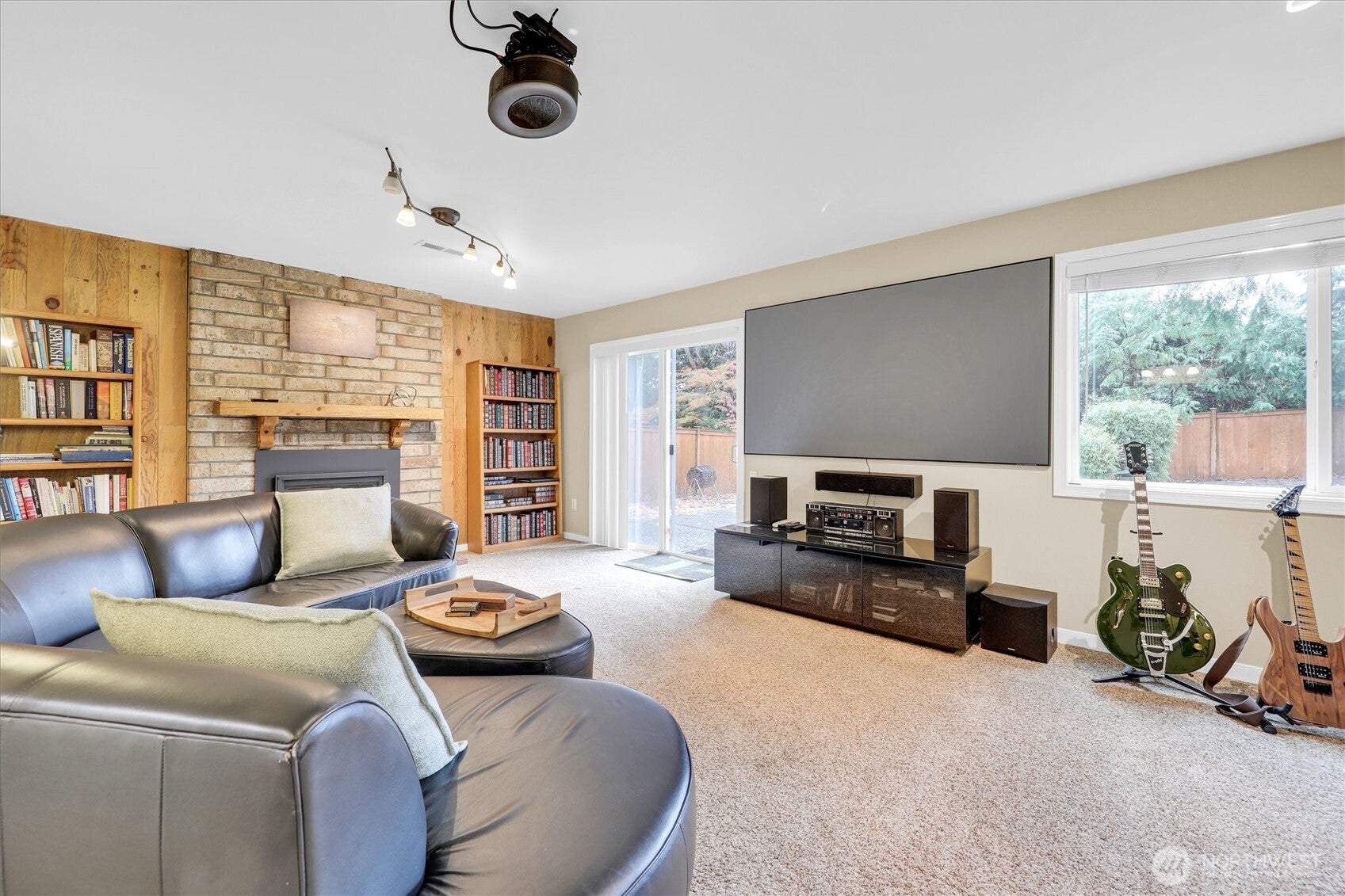 Redmond, Washington, 98052, United States, 5 Bedrooms Bedrooms, ,3 BathroomsBathrooms,Residential,Active,1988724