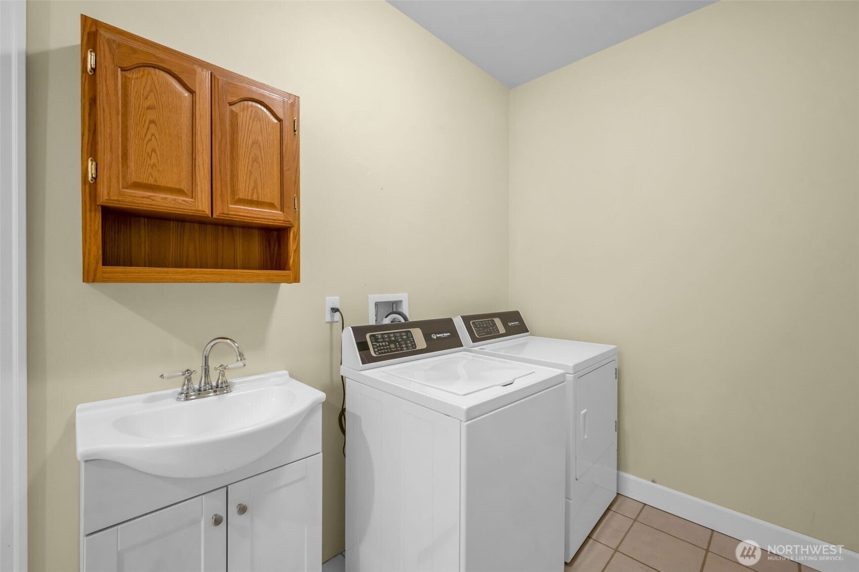 Mount Vernon, Washington, 98274, United States, 4 Bedrooms Bedrooms, ,3 BathroomsBathrooms,Residential,Active,2010914