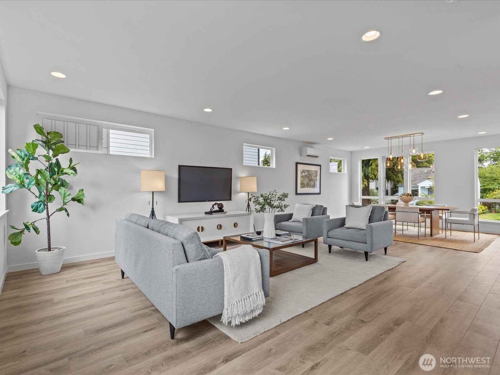 Seattle, Washington, 98117, United States, 4 Bedrooms Bedrooms, ,4 BathroomsBathrooms,Residential,Active,1996304