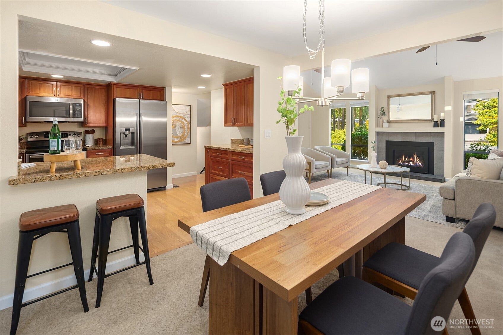 Redmond, Washington, 98052, United States, 3 Bedrooms Bedrooms, ,3 BathroomsBathrooms,Residential,Active,1953712