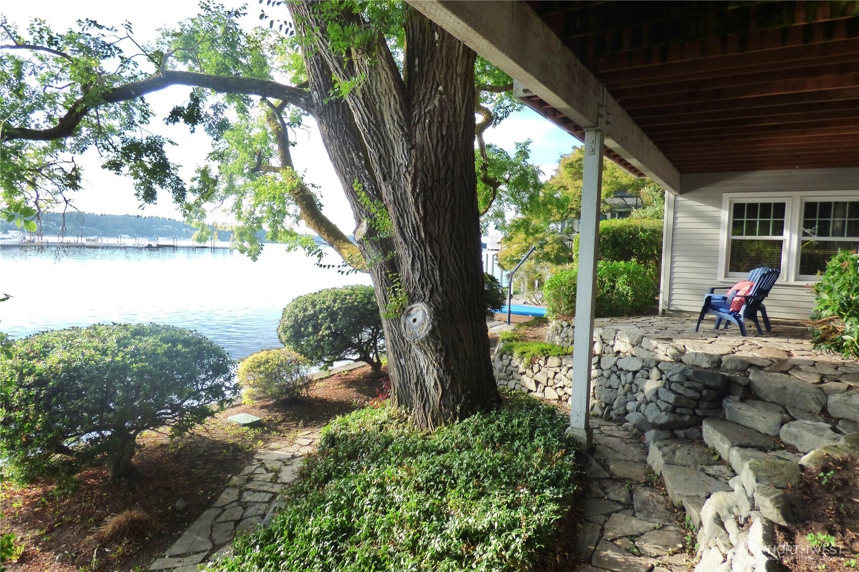 Olympia, Washington, 98506, United States, 3 Bedrooms Bedrooms, ,3 BathroomsBathrooms,Residential,Active,1953406