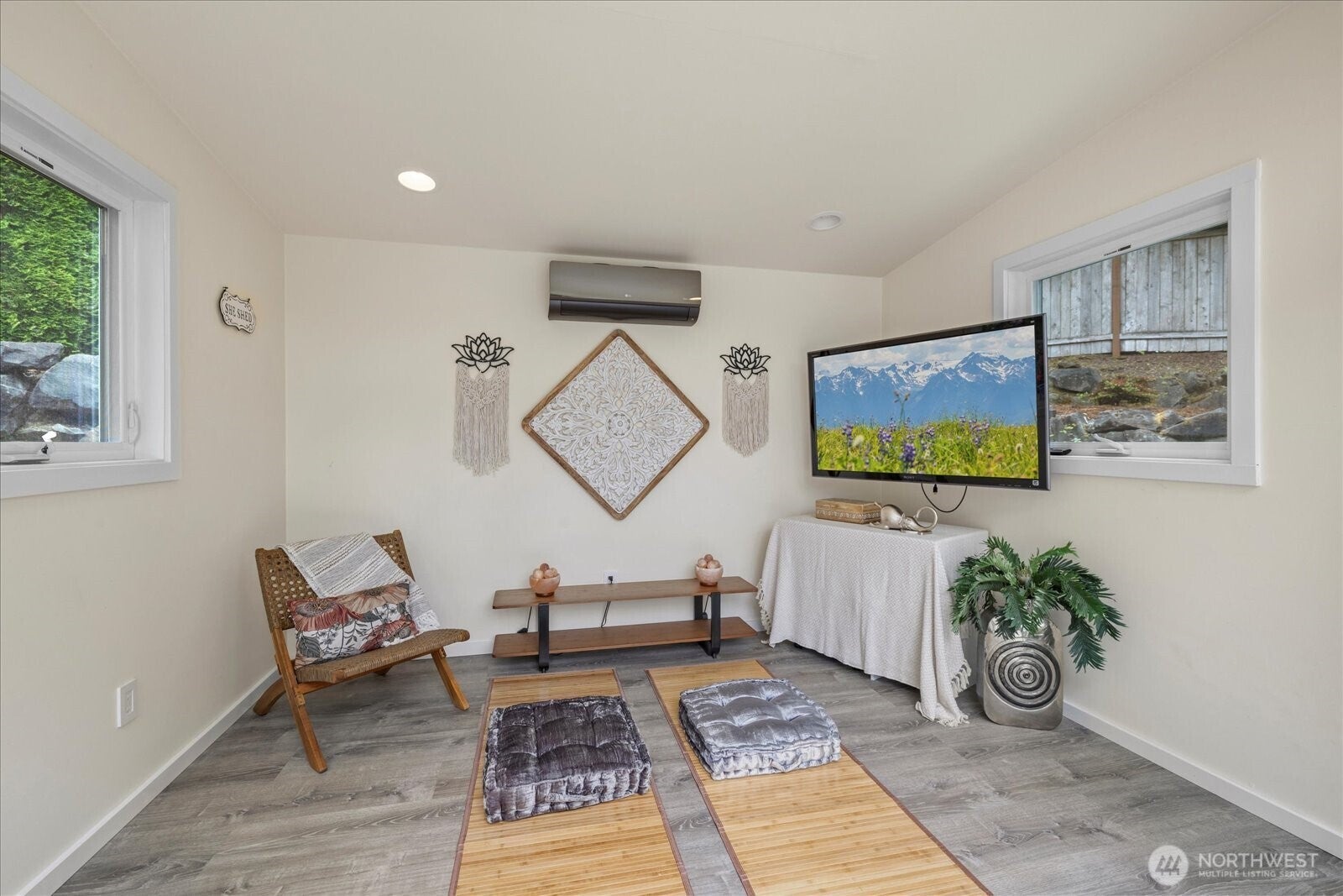 Newcastle, Washington, 98056, United States, 4 Bedrooms Bedrooms, ,3 BathroomsBathrooms,Residential,Active,1850683