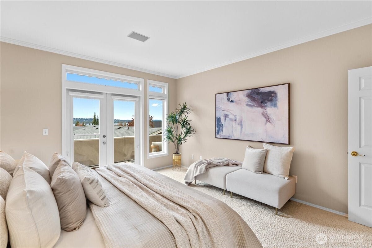 Kirkland, Washington, 98033, United States, 3 Bedrooms Bedrooms, ,2 BathroomsBathrooms,Residential,Active,1968423