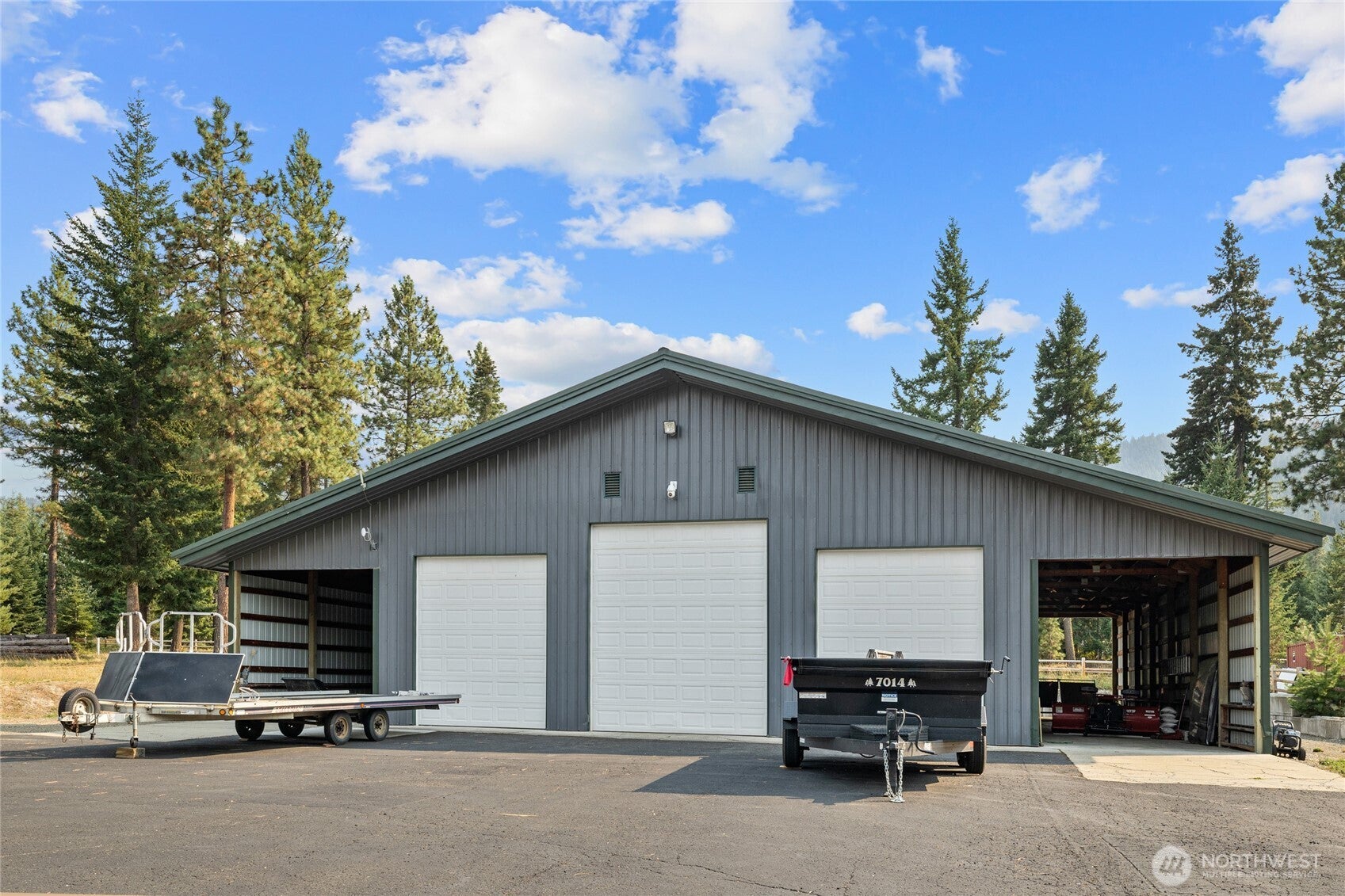 Cle Elum, Washington, 98922, United States, 4 Bedrooms Bedrooms, ,3 BathroomsBathrooms,Residential,Active,1944053