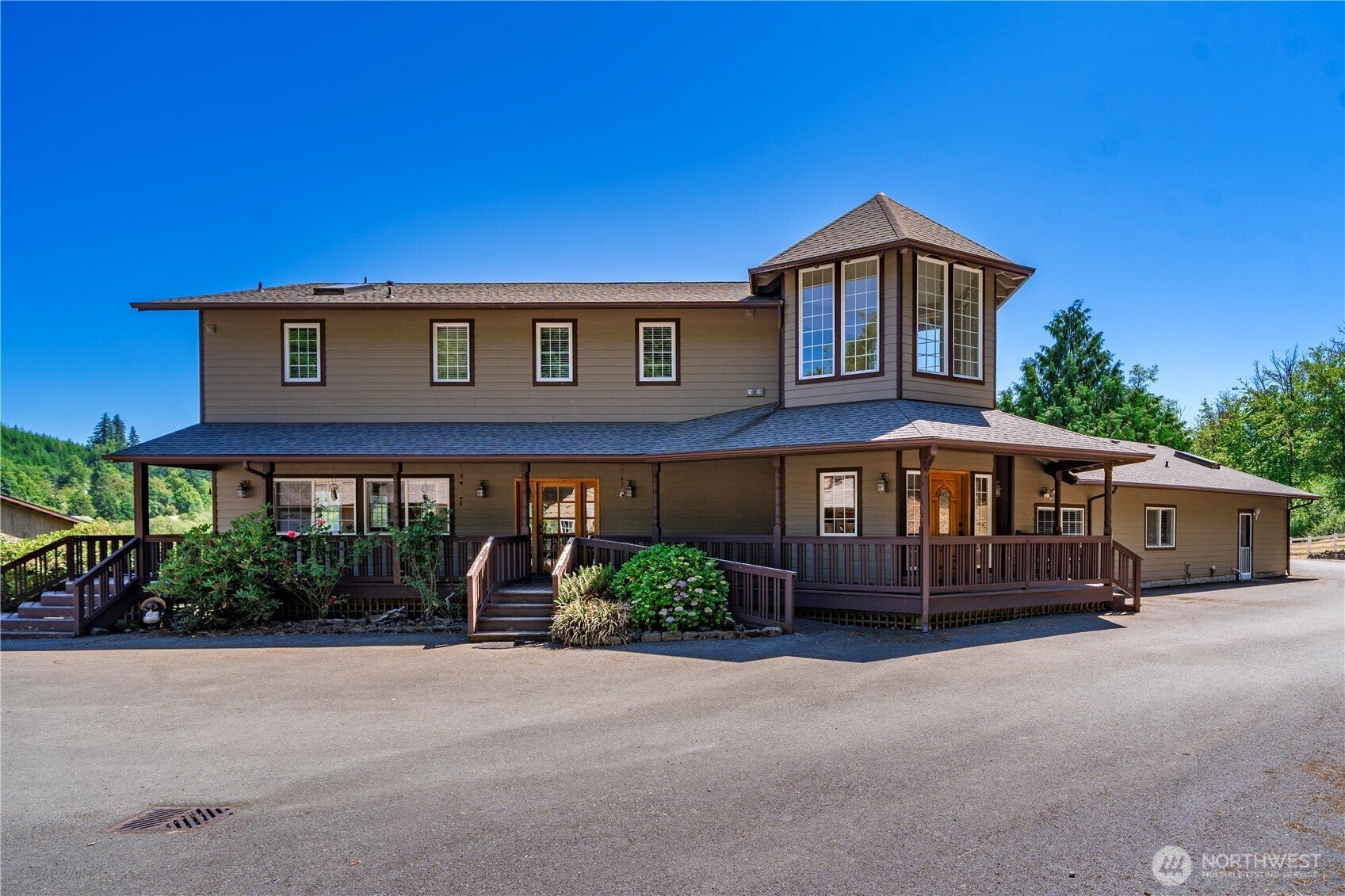 Shelton, Washington, 98584, United States, 5 Bedrooms Bedrooms, ,5 BathroomsBathrooms,Residential,Active,1877788