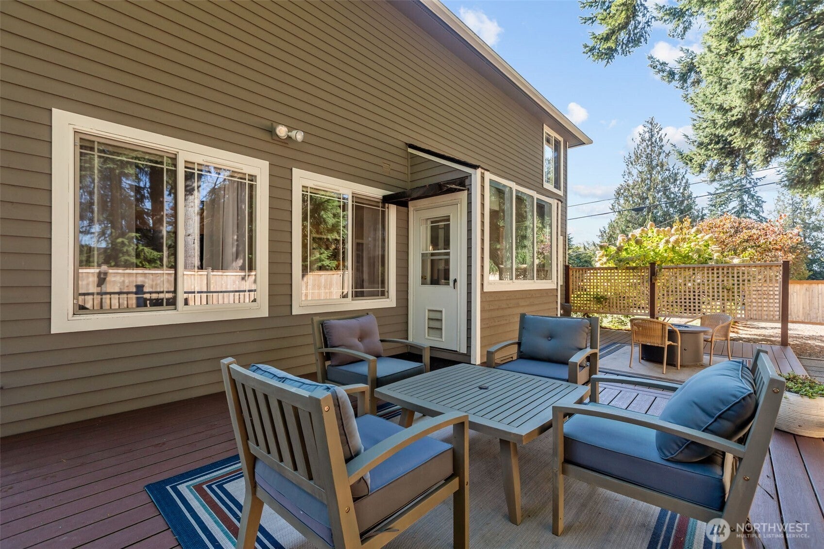 Snohomish, Washington, 98290, United States, 4 Bedrooms Bedrooms, ,3 BathroomsBathrooms,Residential,Active,1960119