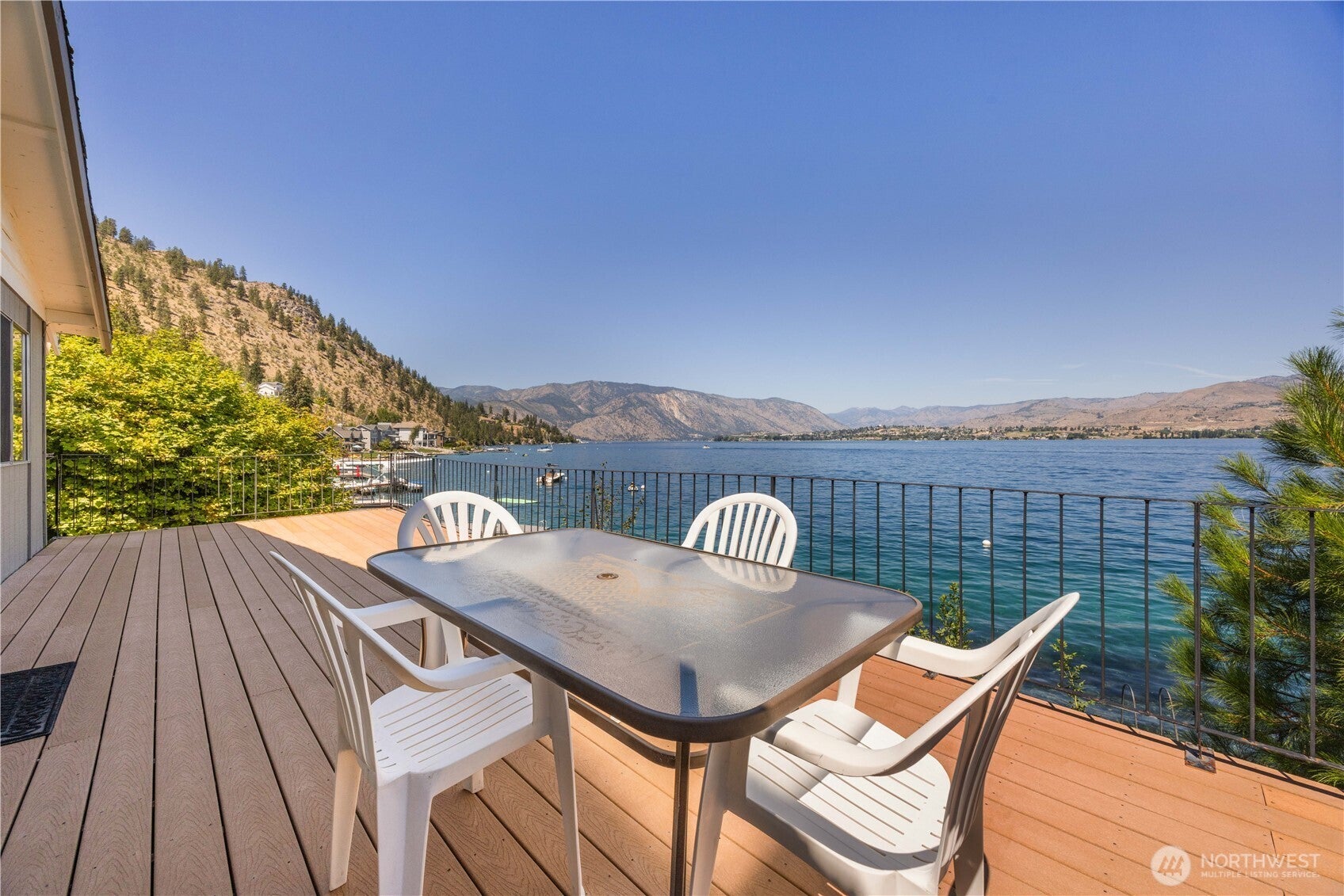 Chelan, Washington, 98816, United States, 4 Bedrooms Bedrooms, ,2 BathroomsBathrooms,Residential,Active,1971797