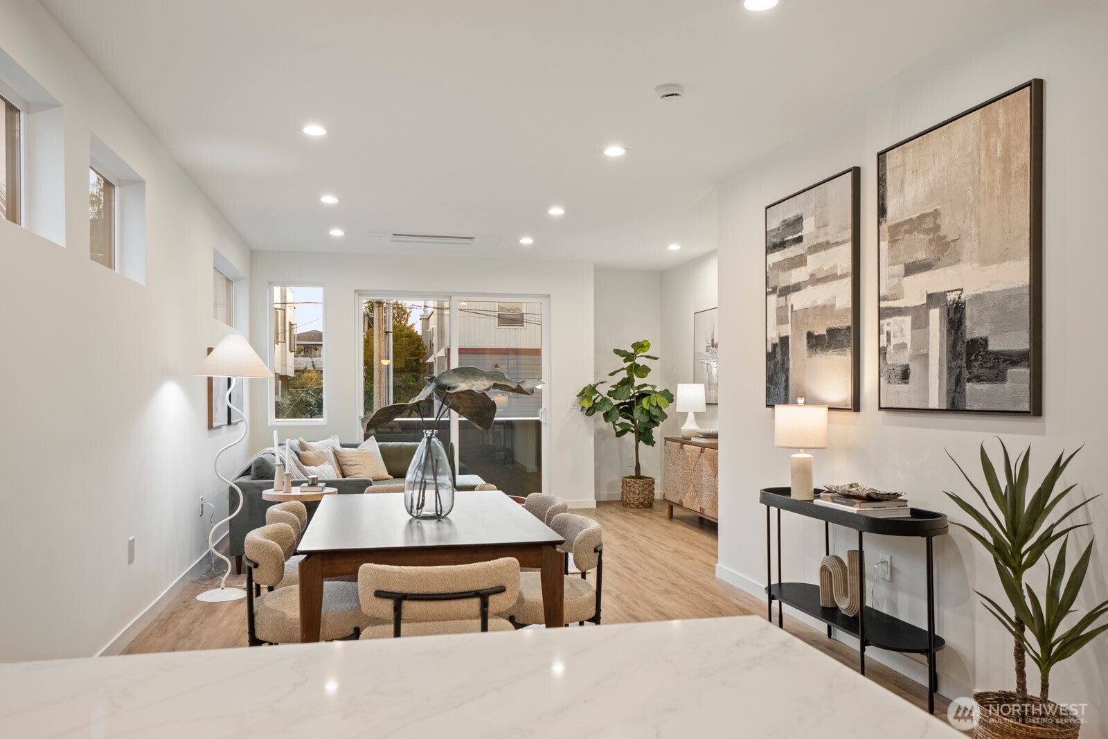 Seattle, Washington, 98116, United States, 3 Bedrooms Bedrooms, ,3 BathroomsBathrooms,Residential,Active,1942352