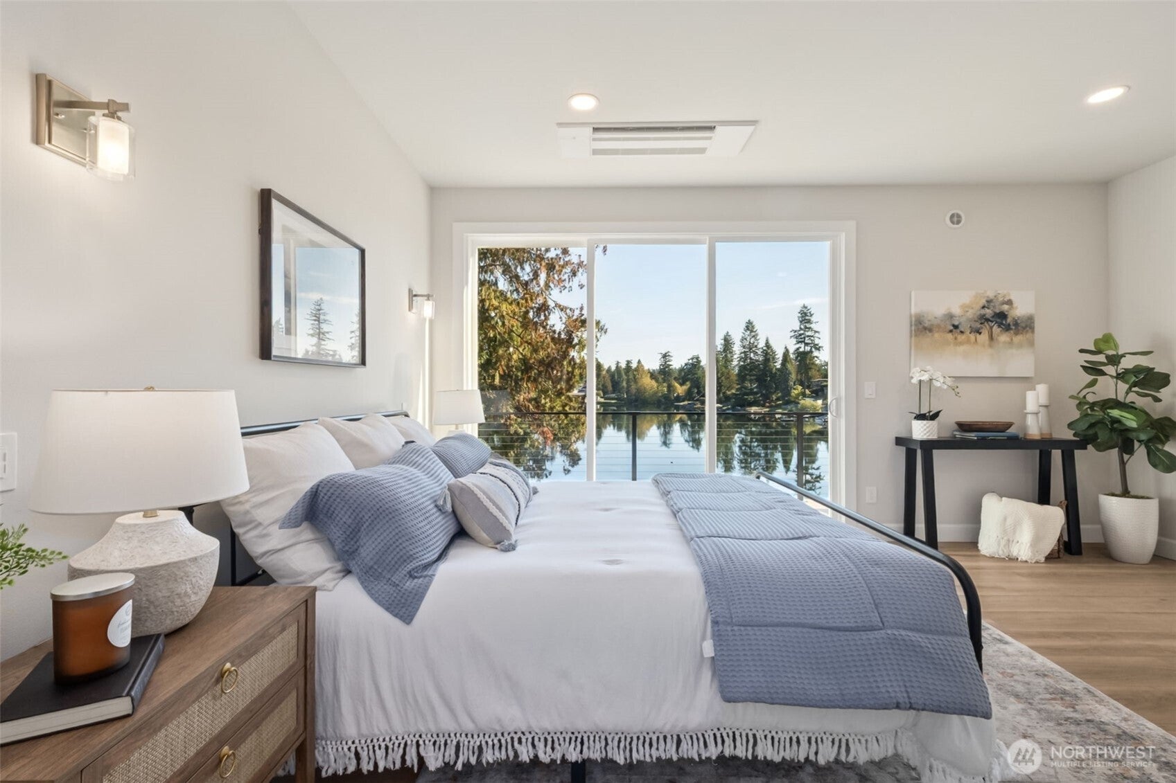 Maple Valley, Washington, 98038, United States, 4 Bedrooms Bedrooms, ,4 BathroomsBathrooms,Residential,Active,1965803