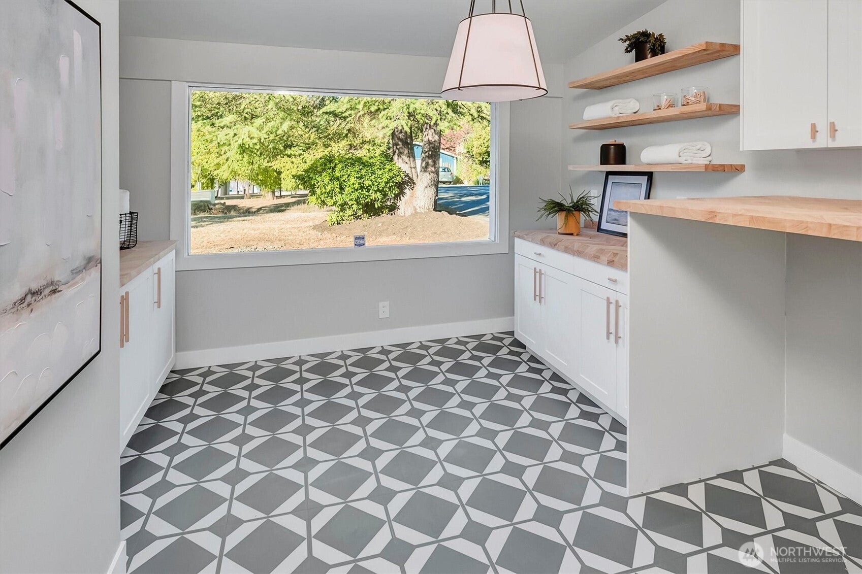 Renton, Washington, 98059, United States, 3 Bedrooms Bedrooms, ,2 BathroomsBathrooms,Residential,Active,1967101