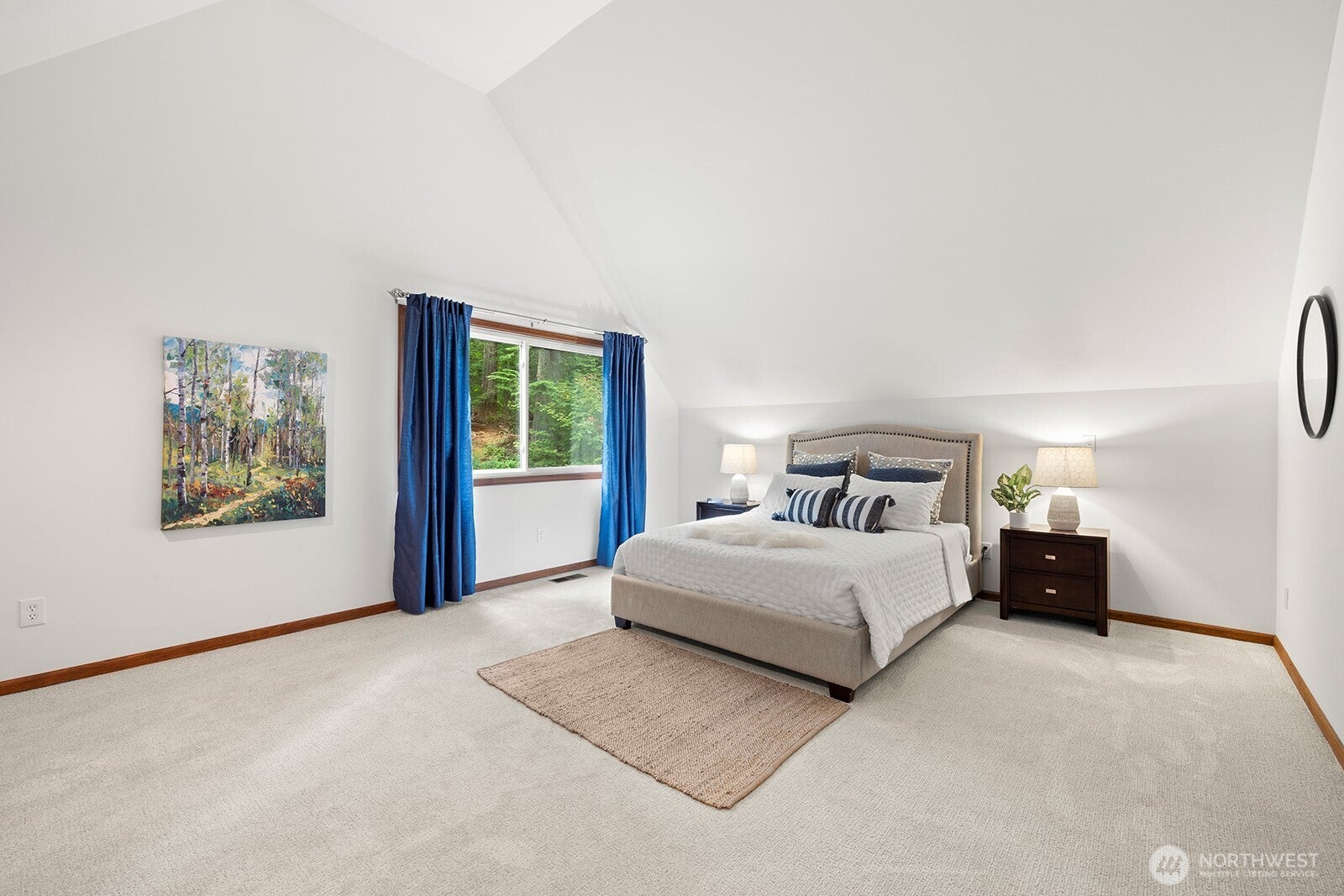 Issaquah, Washington, 98027, United States, 4 Bedrooms Bedrooms, ,3 BathroomsBathrooms,Residential,Active,1952447