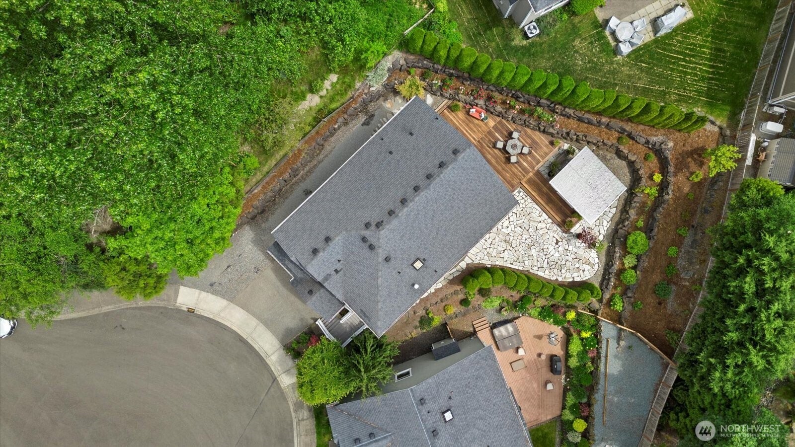 Newcastle, Washington, 98056, United States, 4 Bedrooms Bedrooms, ,3 BathroomsBathrooms,Residential,Active,1850683