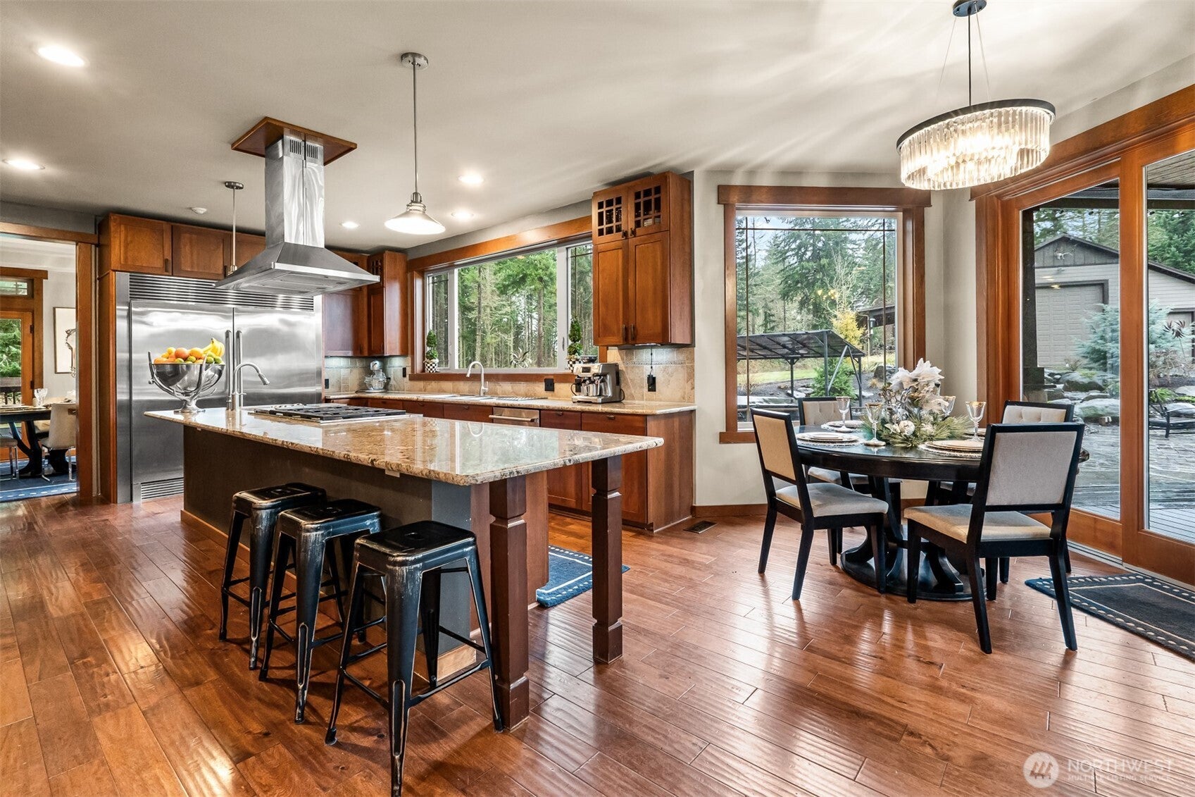 Roy, Washington, 98580, United States, 5 Bedrooms Bedrooms, ,5 BathroomsBathrooms,Residential,Contingent,2007210