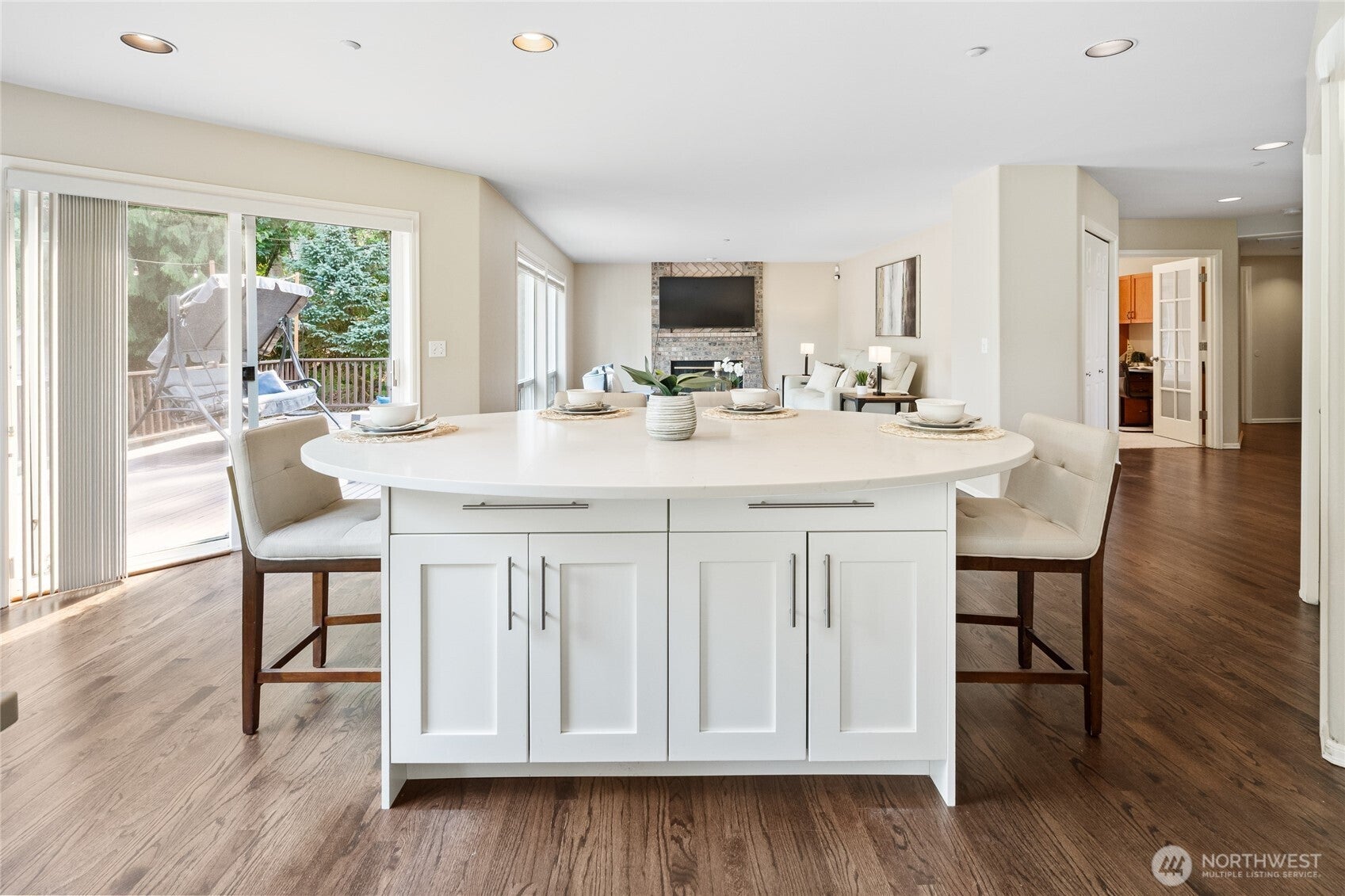 Issaquah, Washington, 98027, United States, 4 Bedrooms Bedrooms, ,2 BathroomsBathrooms,Residential,Active,1914844