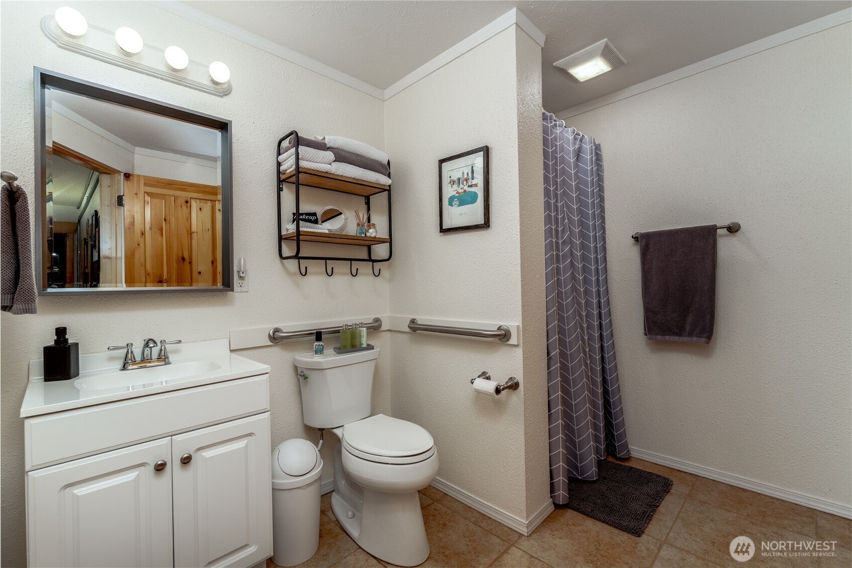 Manson, Washington, 98831, United States, ,7 BathroomsBathrooms,Residential,Active,1788504