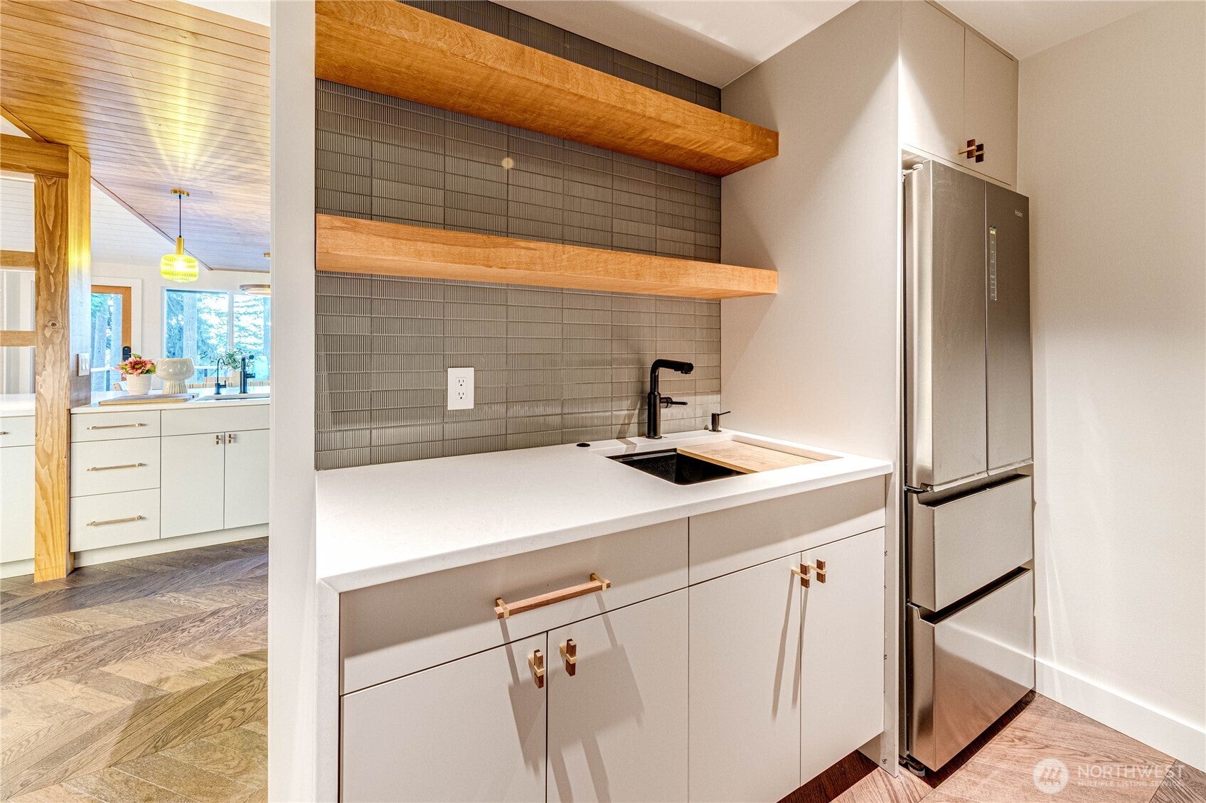 Bothell, Washington, 98021, United States, 4 Bedrooms Bedrooms, ,3 BathroomsBathrooms,Residential,Active,2012228