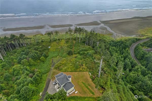 17 CHAUNCEY LN W, PACIFIC BEACH, WA 98571, photo 4 of 9