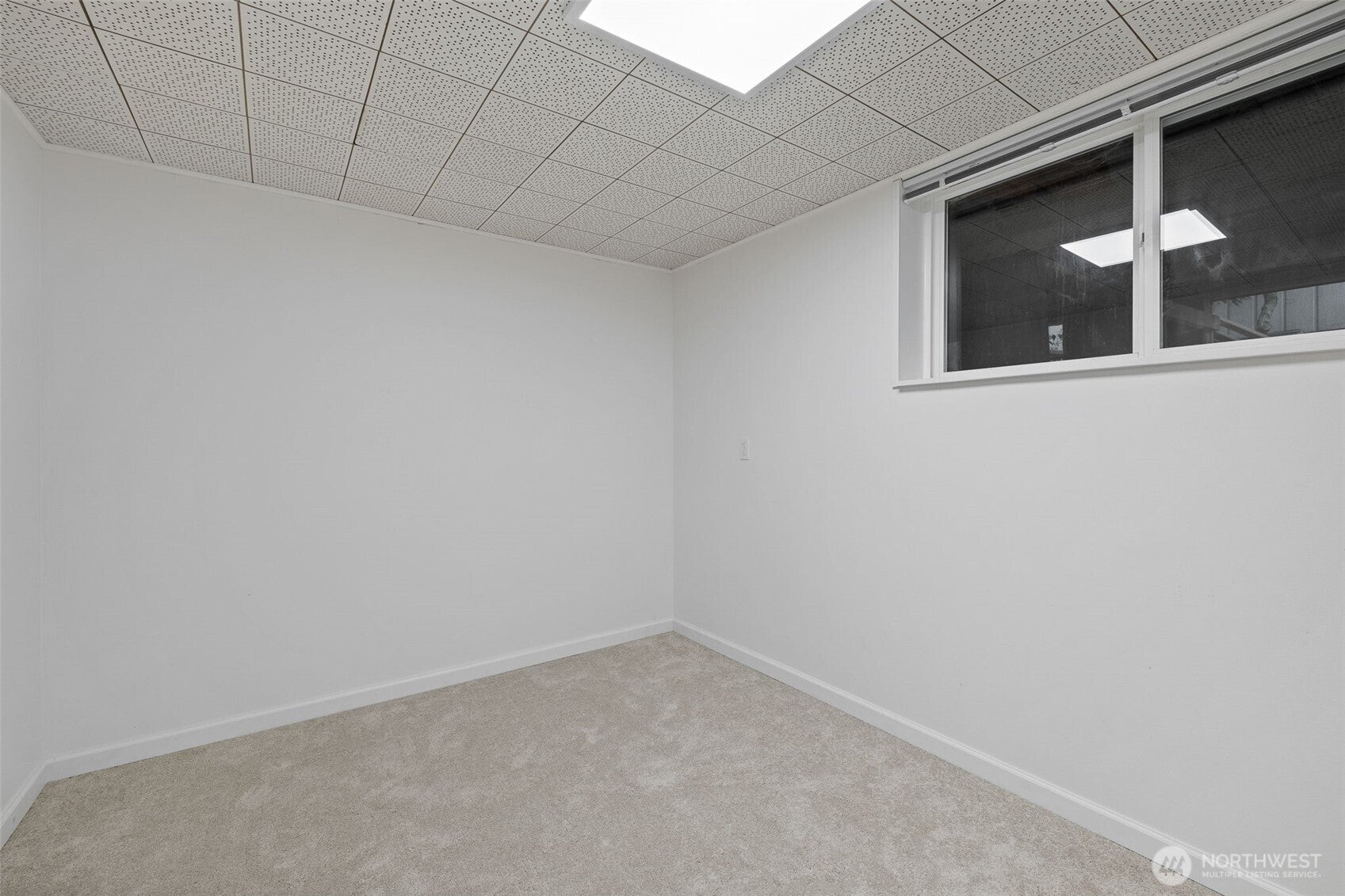 Bellevue, Washington, 98008, United States, 4 Bedrooms Bedrooms, ,2 BathroomsBathrooms,Residential,Active,1943800