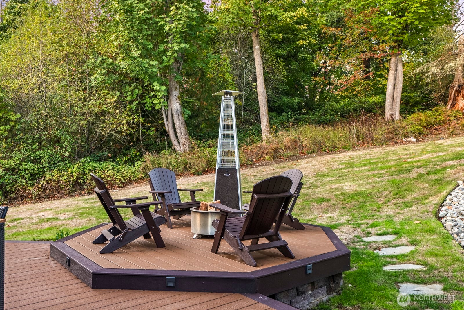 Redmond, Washington, 98053, United States, 4 Bedrooms Bedrooms, ,5 BathroomsBathrooms,Residential,Active,1967297