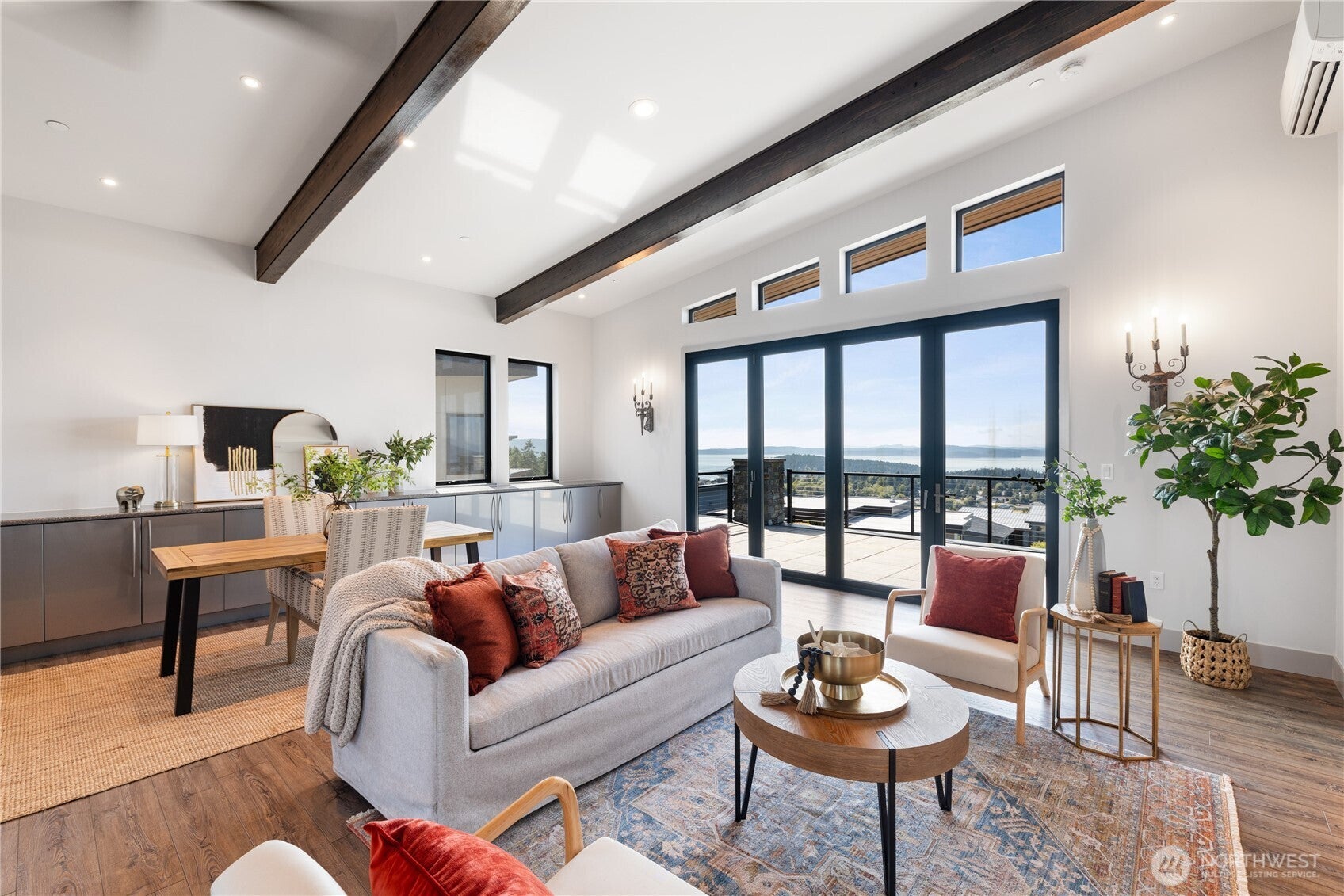 Anacortes, Washington, 98221, United States, 3 Bedrooms Bedrooms, ,3 BathroomsBathrooms,Residential,Active,1968386