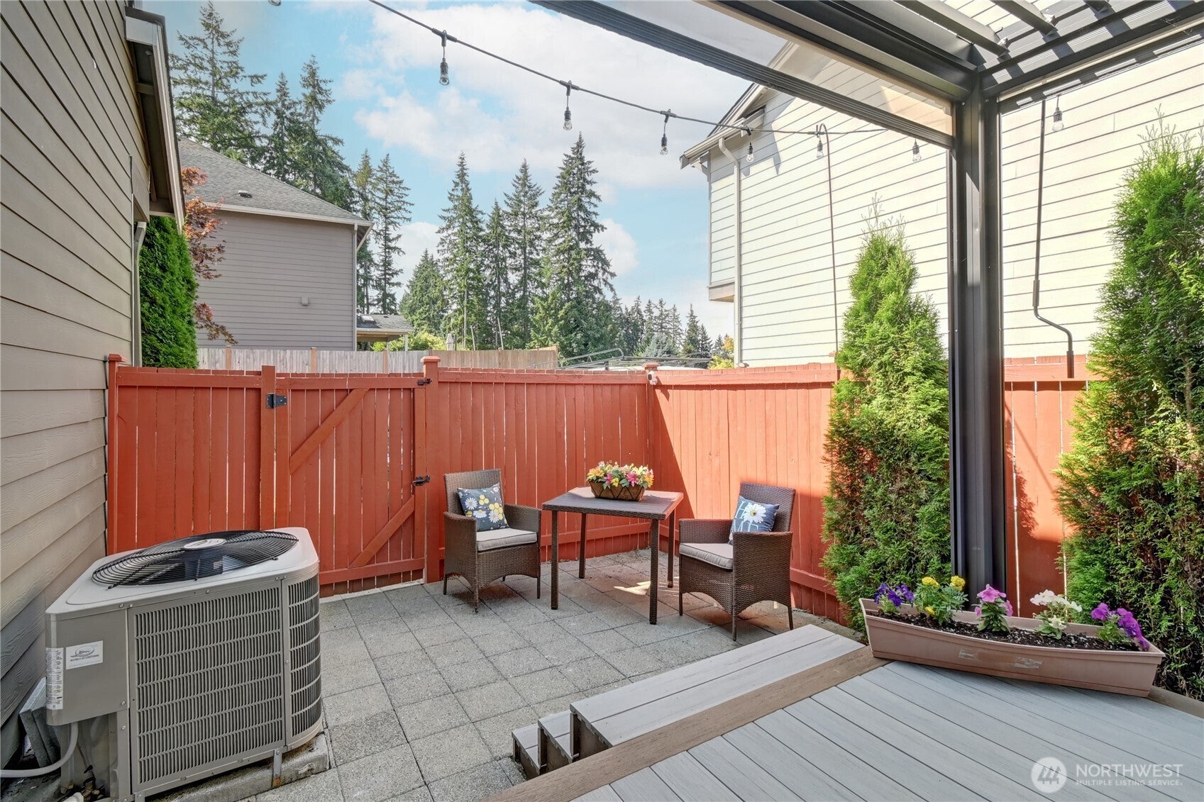 Bothell, Washington, 98012, United States, 4 Bedrooms Bedrooms, ,3 BathroomsBathrooms,Residential,Active,1905359