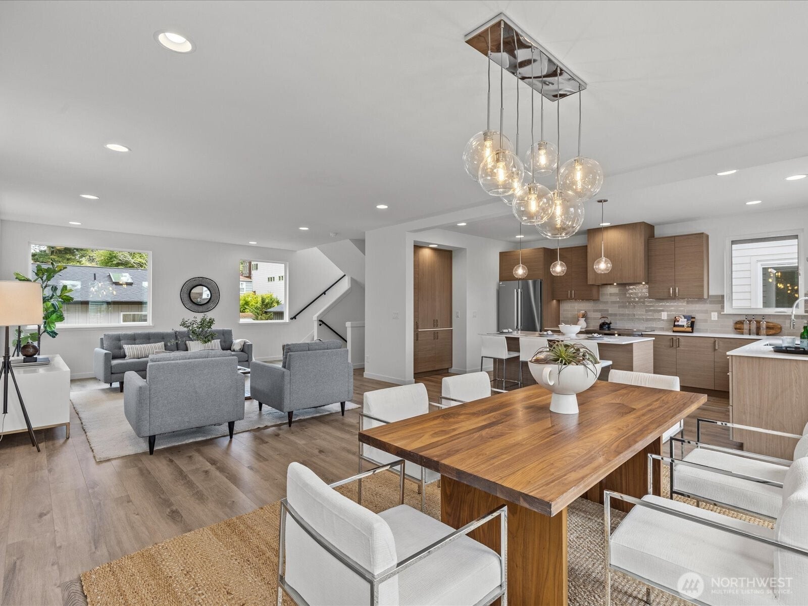 Seattle, Washington, 98117, United States, 4 Bedrooms Bedrooms, ,4 BathroomsBathrooms,Residential,Active,1892443