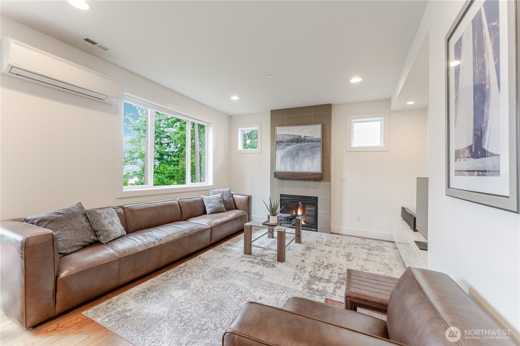 Sammamish, Washington, 98074, United States, 5 Bedrooms Bedrooms, ,4 BathroomsBathrooms,Residential,Active,1953706