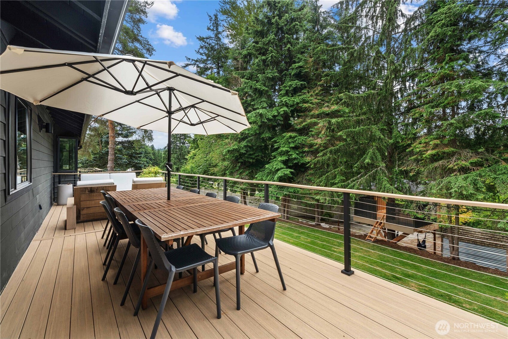 Issaquah, Washington, 98027, United States, 4 Bedrooms Bedrooms, ,3 BathroomsBathrooms,Residential,Active,1892601