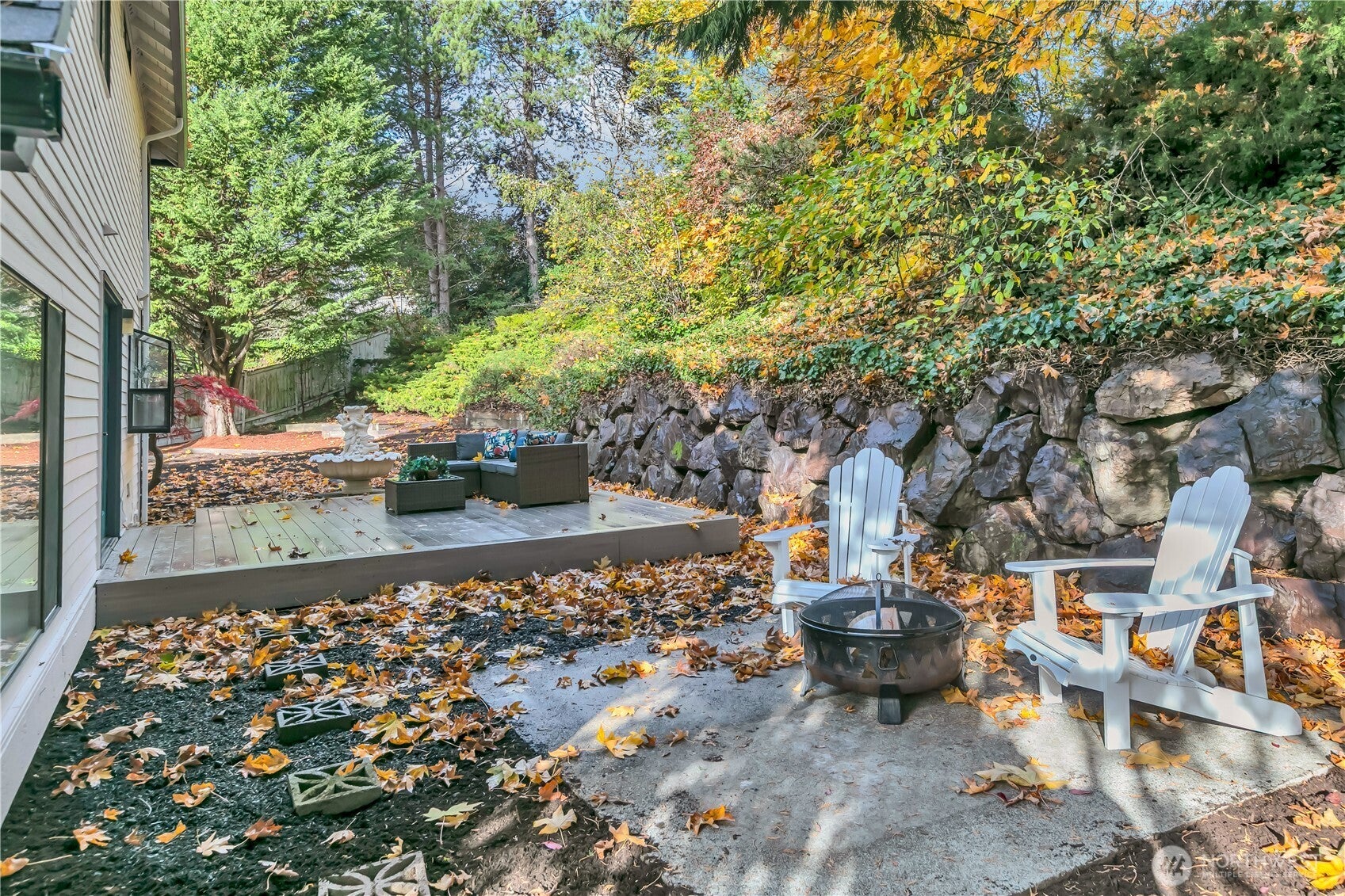 Bellevue, Washington, 98005, United States, 4 Bedrooms Bedrooms, ,3 BathroomsBathrooms,Residential,Active,1988415