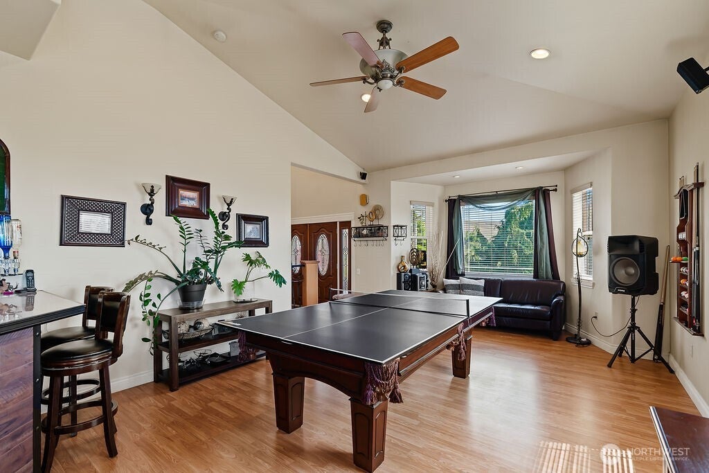 Yakima, Washington, 98901, United States, 4 Bedrooms Bedrooms, ,3 BathroomsBathrooms,Residential,Active,1820832