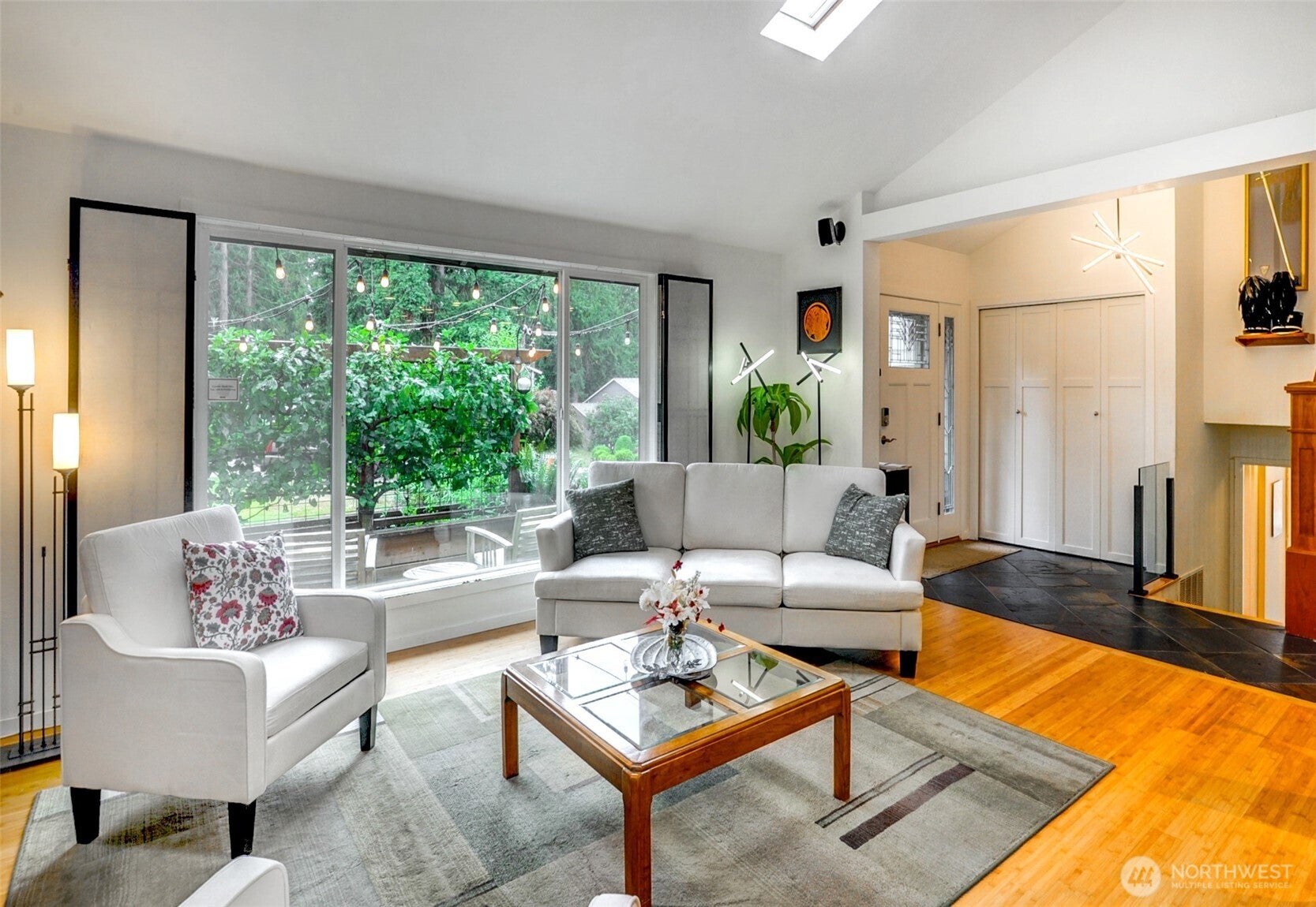 Redmond, Washington, 98052, United States, 4 Bedrooms Bedrooms, ,3 BathroomsBathrooms,Residential,Active,1863316