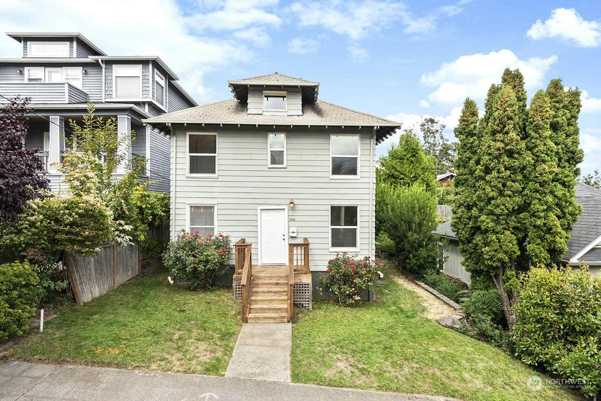 2428 E ROY ST, SEATTLE, WA 98112, photo 1 of 28