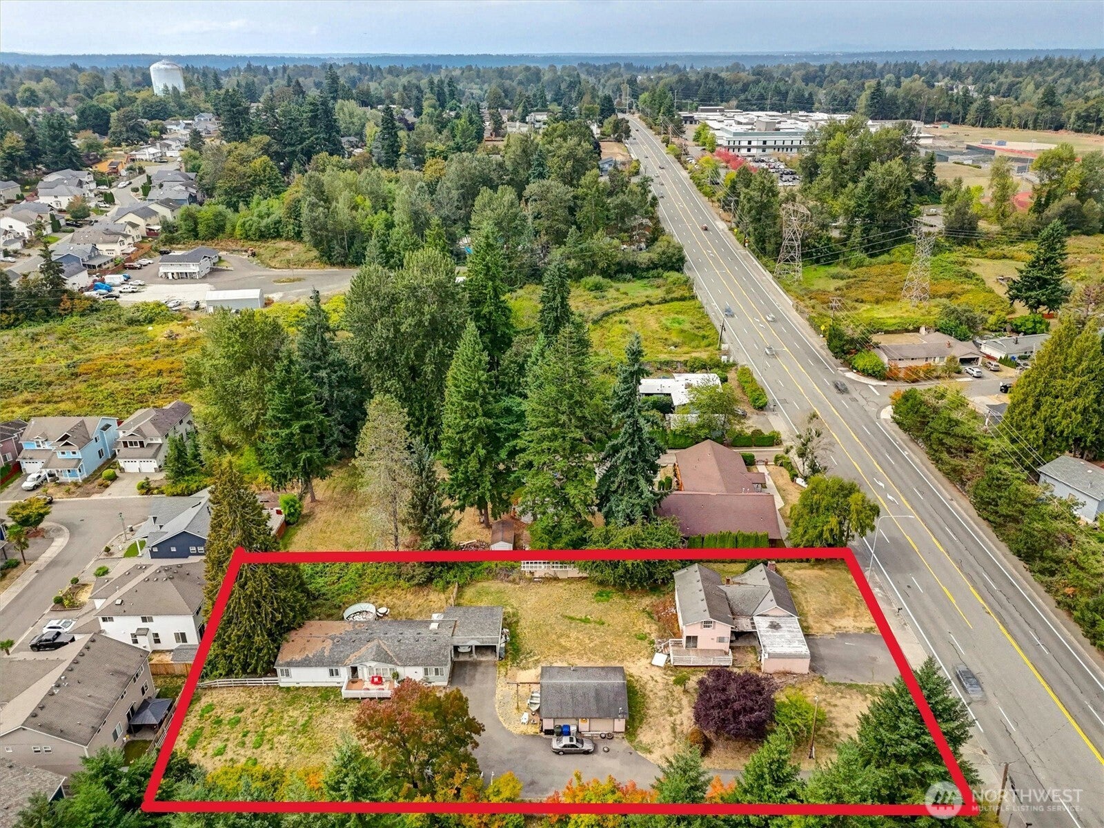 Kent, Washington, 98031, United States, 3 Bedrooms Bedrooms, ,3 BathroomsBathrooms,Residential,Active,1943774