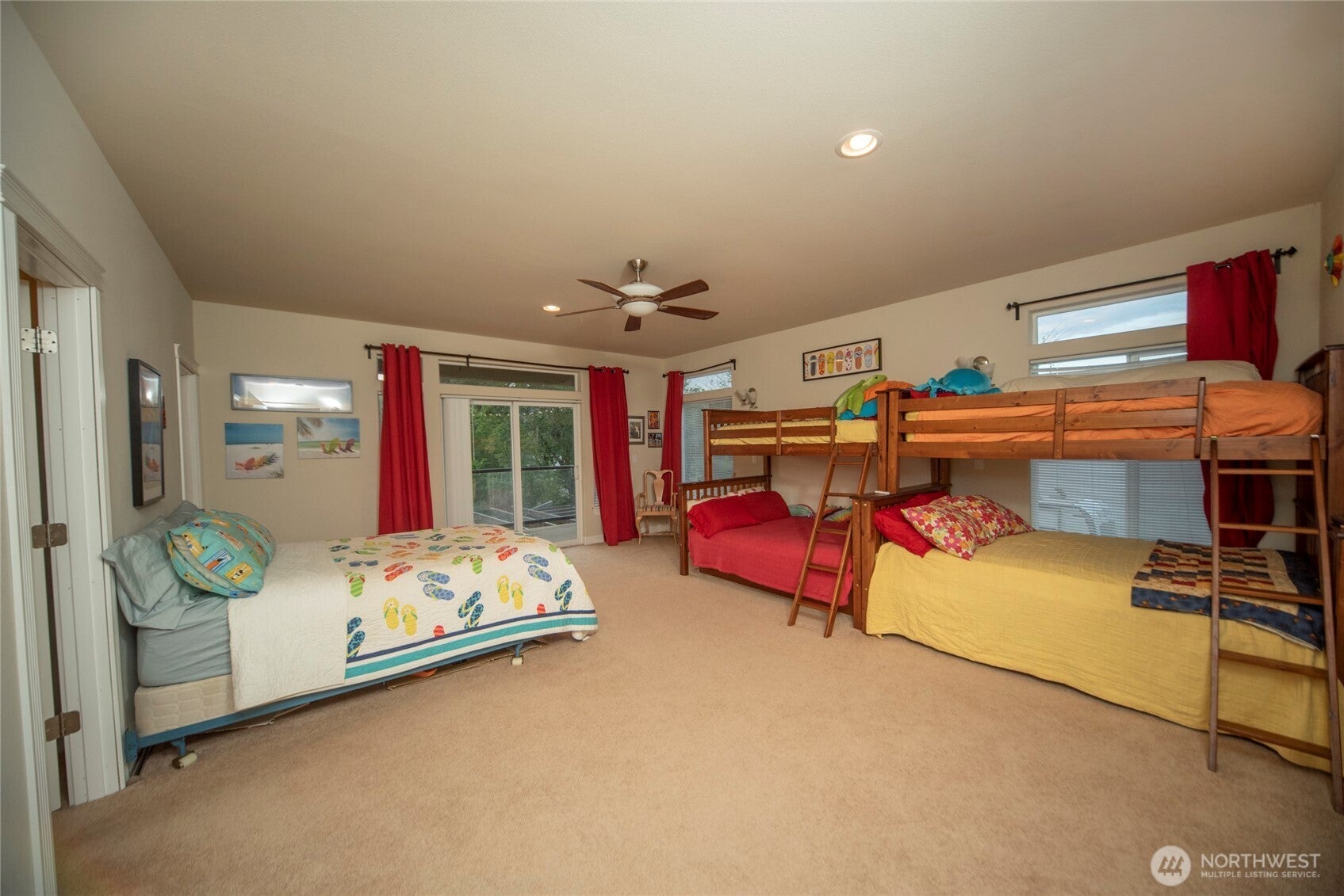 Quincy, Washington, 98848, United States, 4 Bedrooms Bedrooms, ,4 BathroomsBathrooms,Residential,Active,1824915