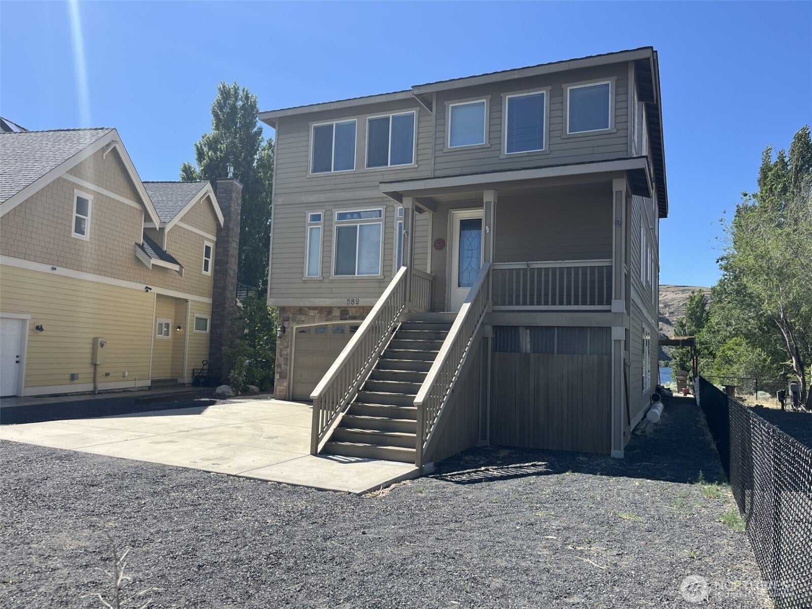 Quincy, Washington, 98848, United States, 4 Bedrooms Bedrooms, ,4 BathroomsBathrooms,Residential,Active,1824915