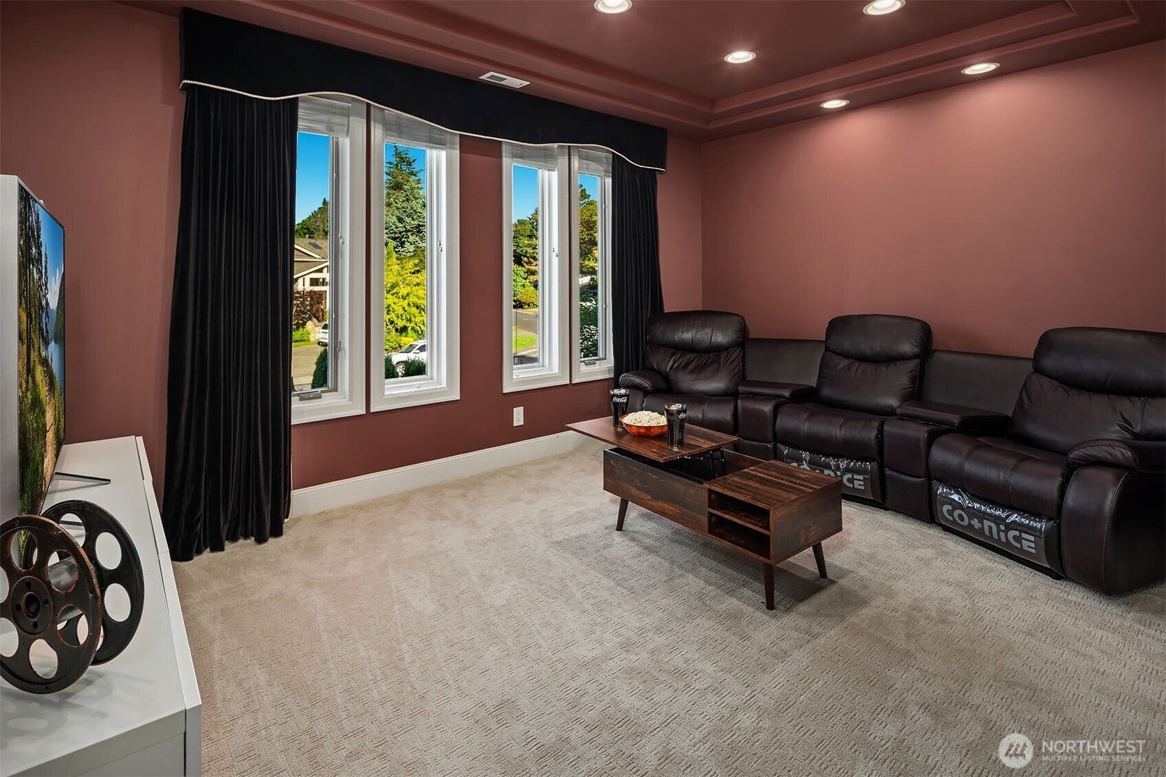 Bellevue, Washington, 98006, United States, 5 Bedrooms Bedrooms, ,8 BathroomsBathrooms,Residential,Active,1914795