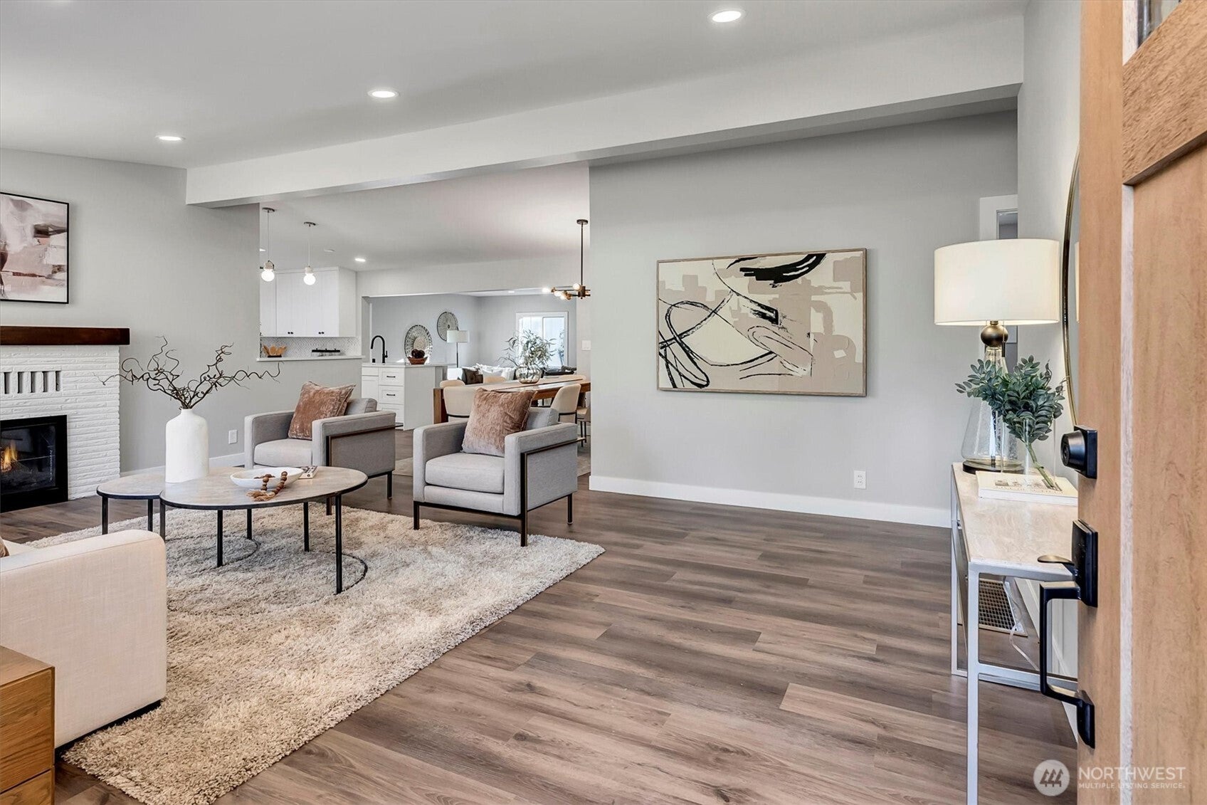 Renton, Washington, 98059, United States, 3 Bedrooms Bedrooms, ,2 BathroomsBathrooms,Residential,Active,1967101