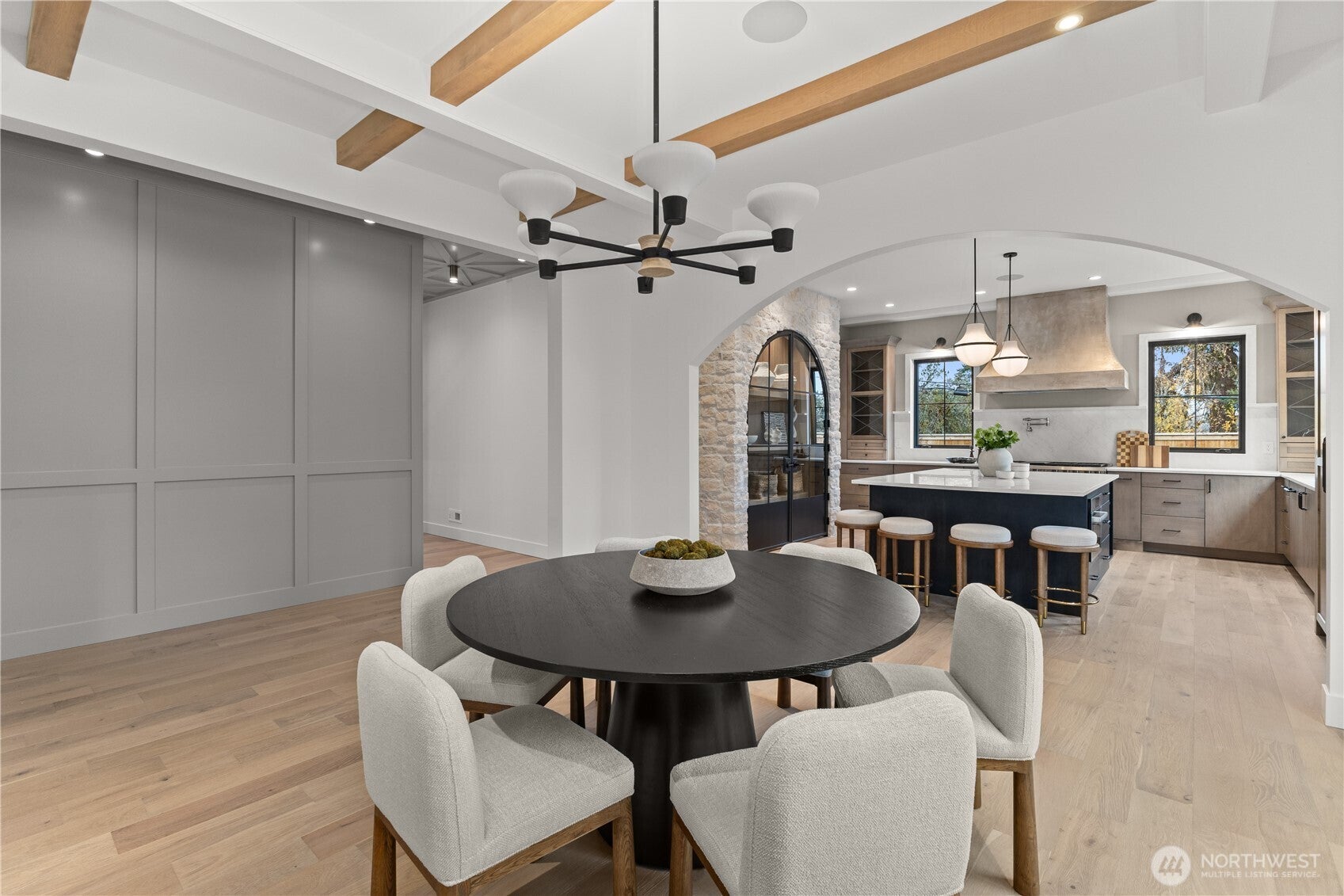 Bellevue, Washington, 98004, United States, 5 Bedrooms Bedrooms, ,6 BathroomsBathrooms,Residential,Active,2013624