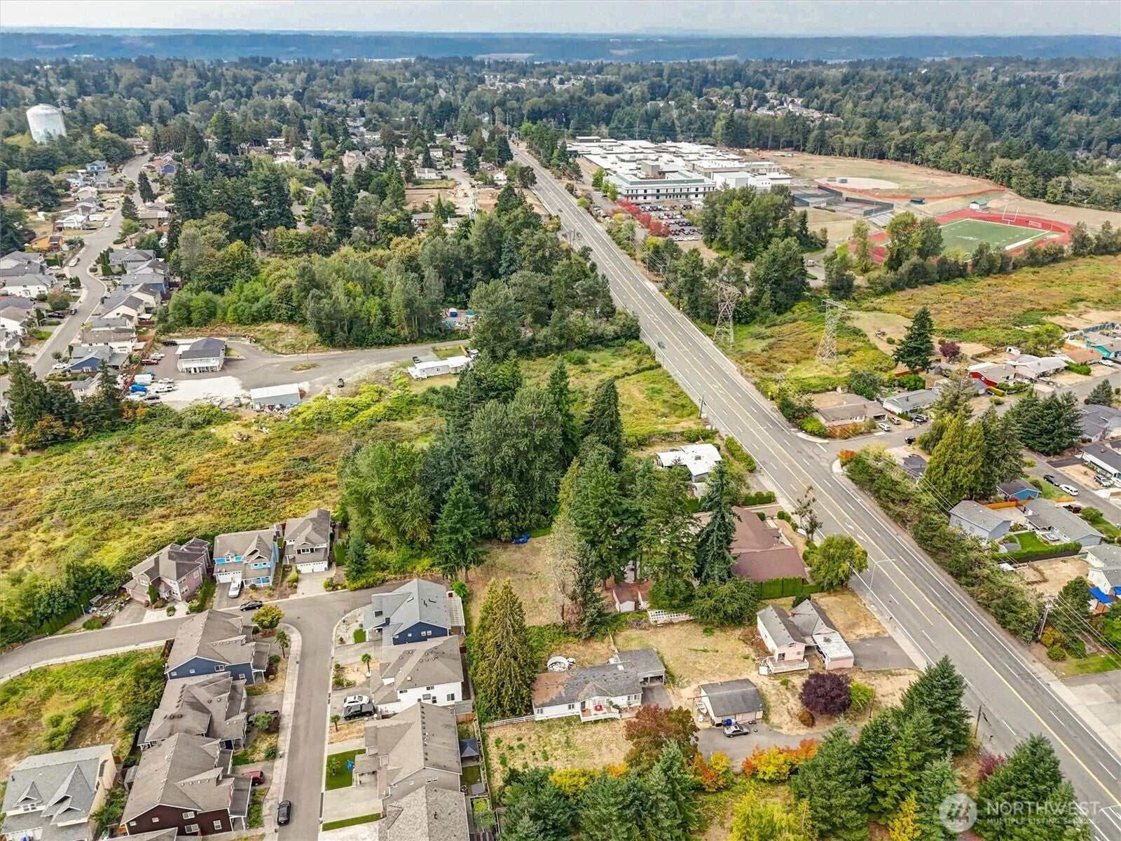 Kent, Washington, 98031, United States, 3 Bedrooms Bedrooms, ,3 BathroomsBathrooms,Residential,Active,1943774