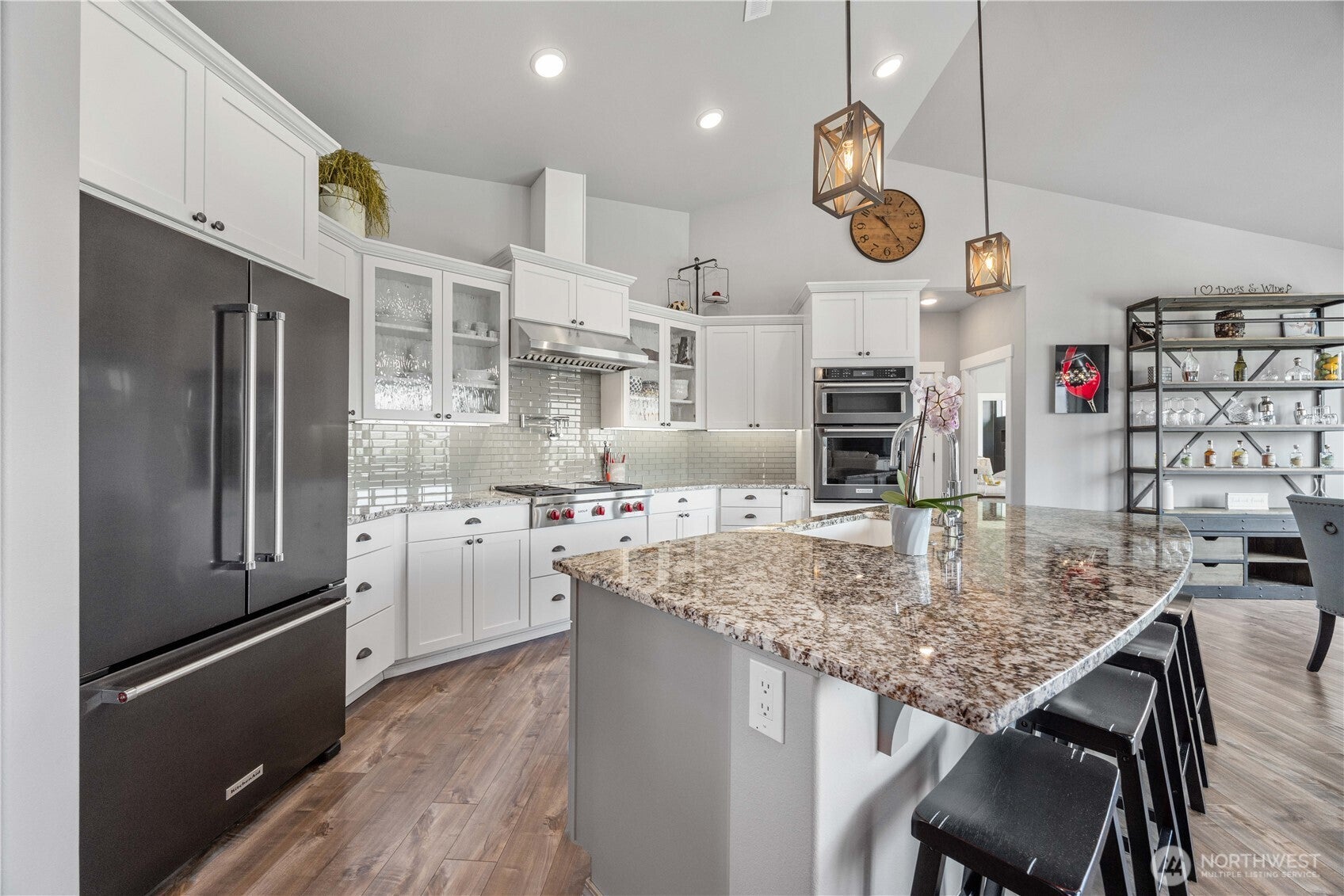 Orondo, Washington, 98843, United States, 4 Bedrooms Bedrooms, ,2 BathroomsBathrooms,Residential,Active,1919394