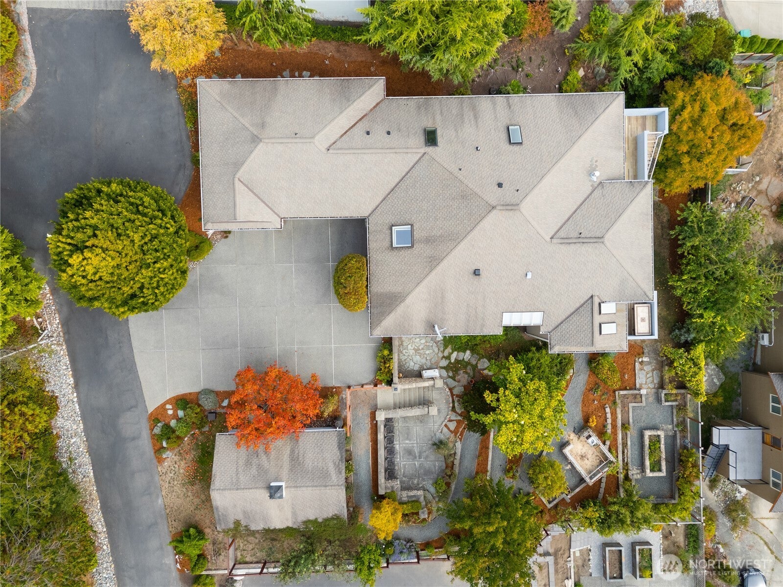 Anacortes, Washington, 98221, United States, 4 Bedrooms Bedrooms, ,3 BathroomsBathrooms,Residential,Pending,1968376