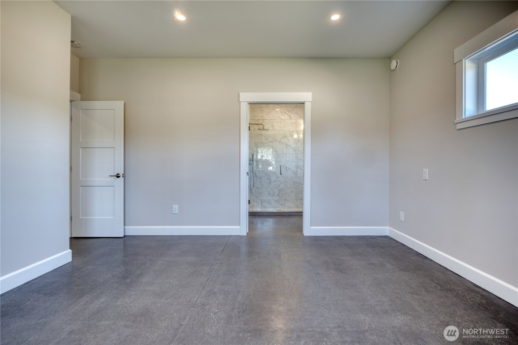 Point Roberts, Washington, 98281, United States, 2 Bedrooms Bedrooms, ,3 BathroomsBathrooms,Residential,Active,1905096