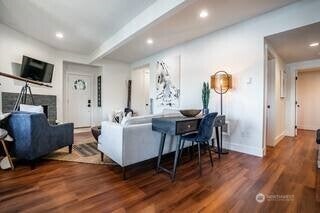 Lakewood, Washington, 98498, United States, 4 Bedrooms Bedrooms, ,4 BathroomsBathrooms,Residential,Active,1988477