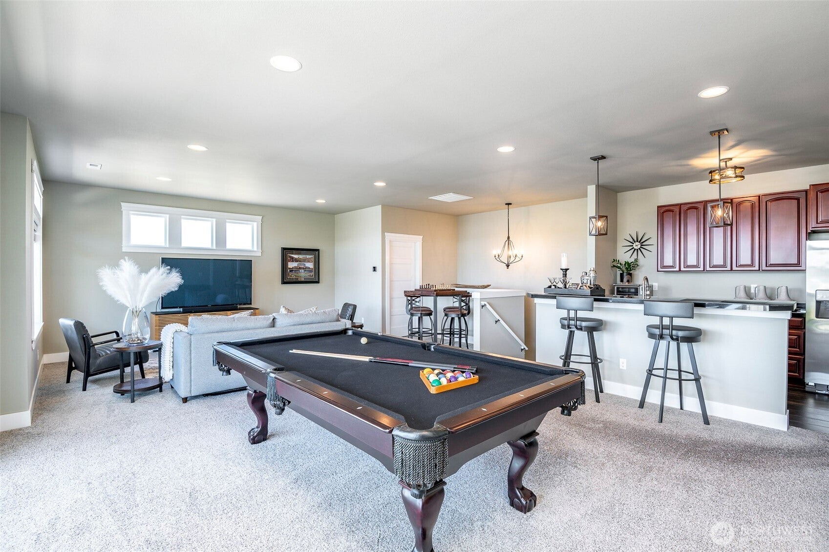 Steilacoom, Washington, 98388, United States, 2 Bedrooms Bedrooms, ,2 BathroomsBathrooms,Residential,Active,1914623