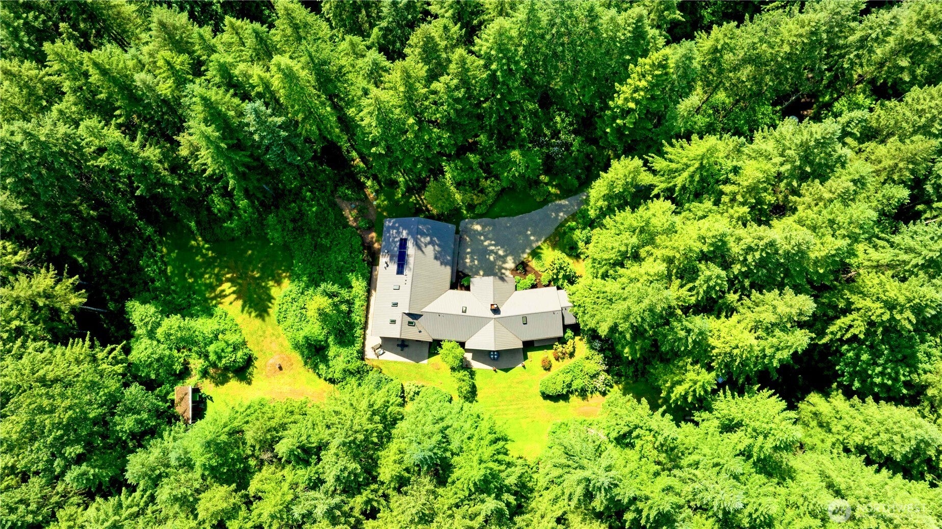 Carnation, Washington, 98014, United States, 3 Bedrooms Bedrooms, ,4 BathroomsBathrooms,Residential,Active,1945355