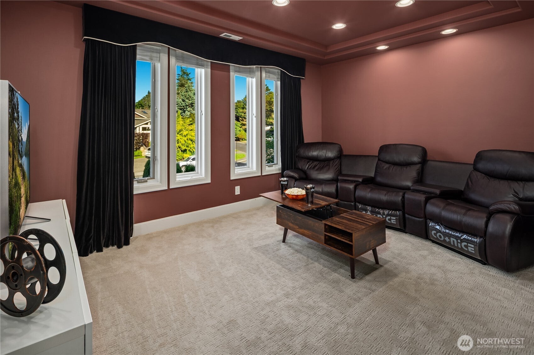Bellevue, Washington, 98006, United States, 5 Bedrooms Bedrooms, ,8 BathroomsBathrooms,Residential,Active,1914795